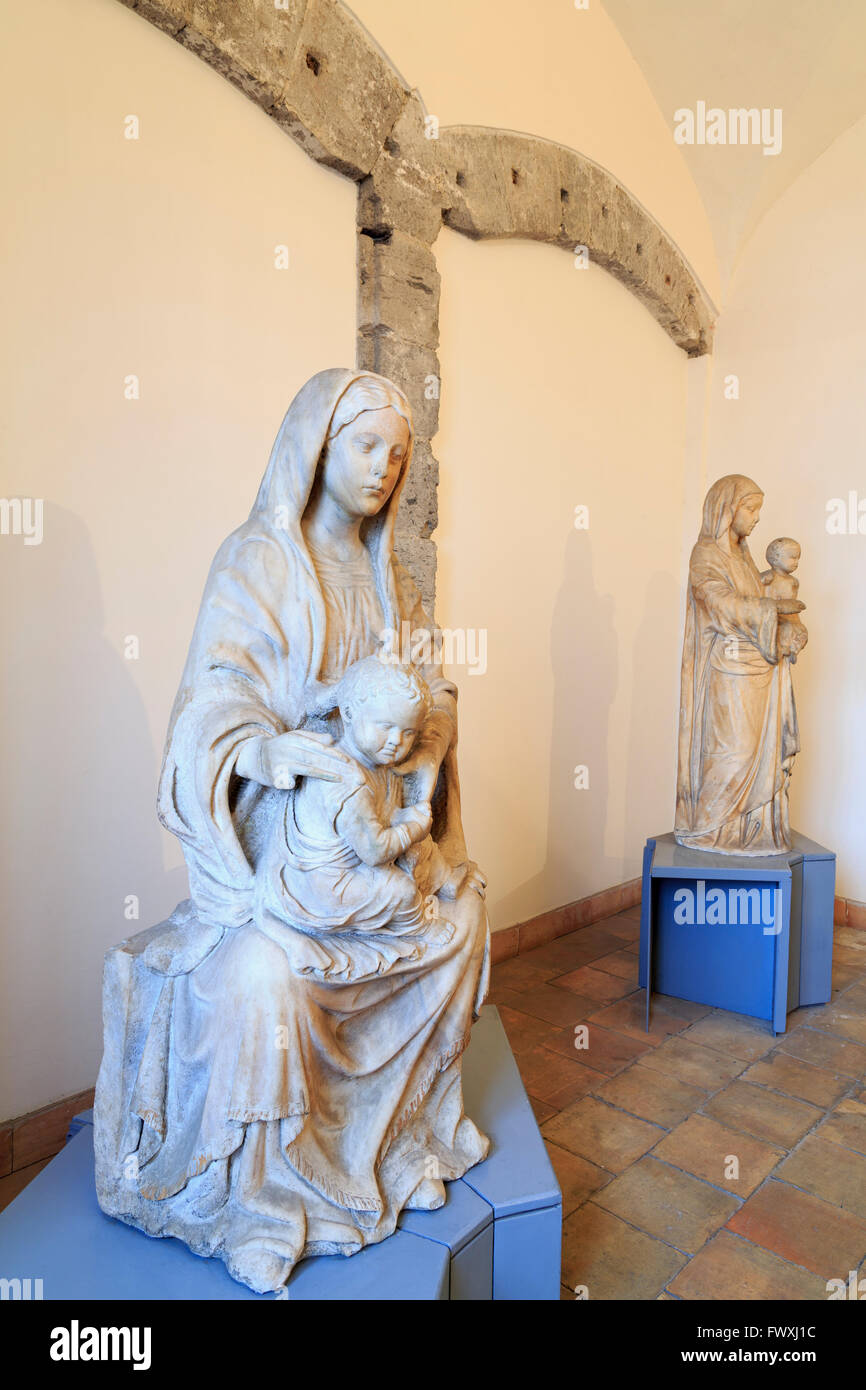 Madonna-Statue, Pfälzer Kapelle im Schloss Nuovo, Neapel, Italien, Europa Stockfoto