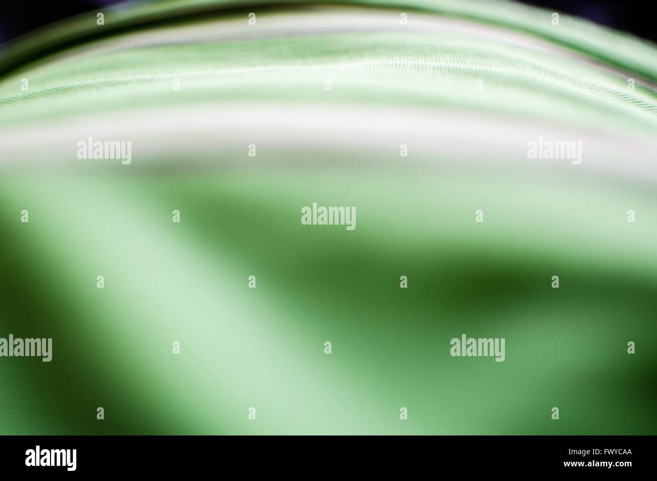 Grün weiße Unschärfe abstrakte dynamische Hintergrundtextur. Stockfoto