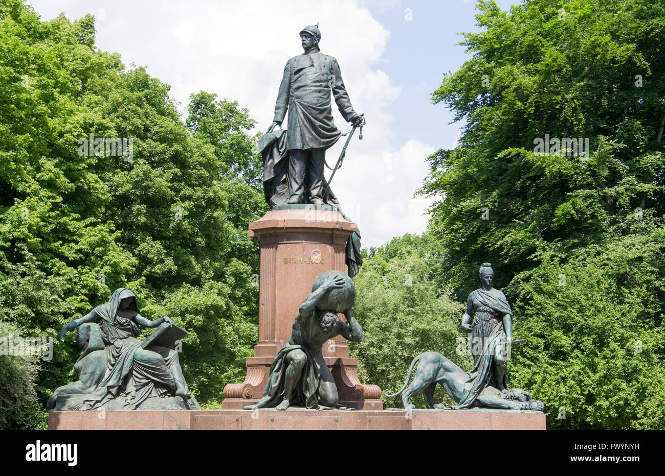 Statue Otto Von Bismarck Fotos Und Bildmaterial In Hoher Aufl sung 