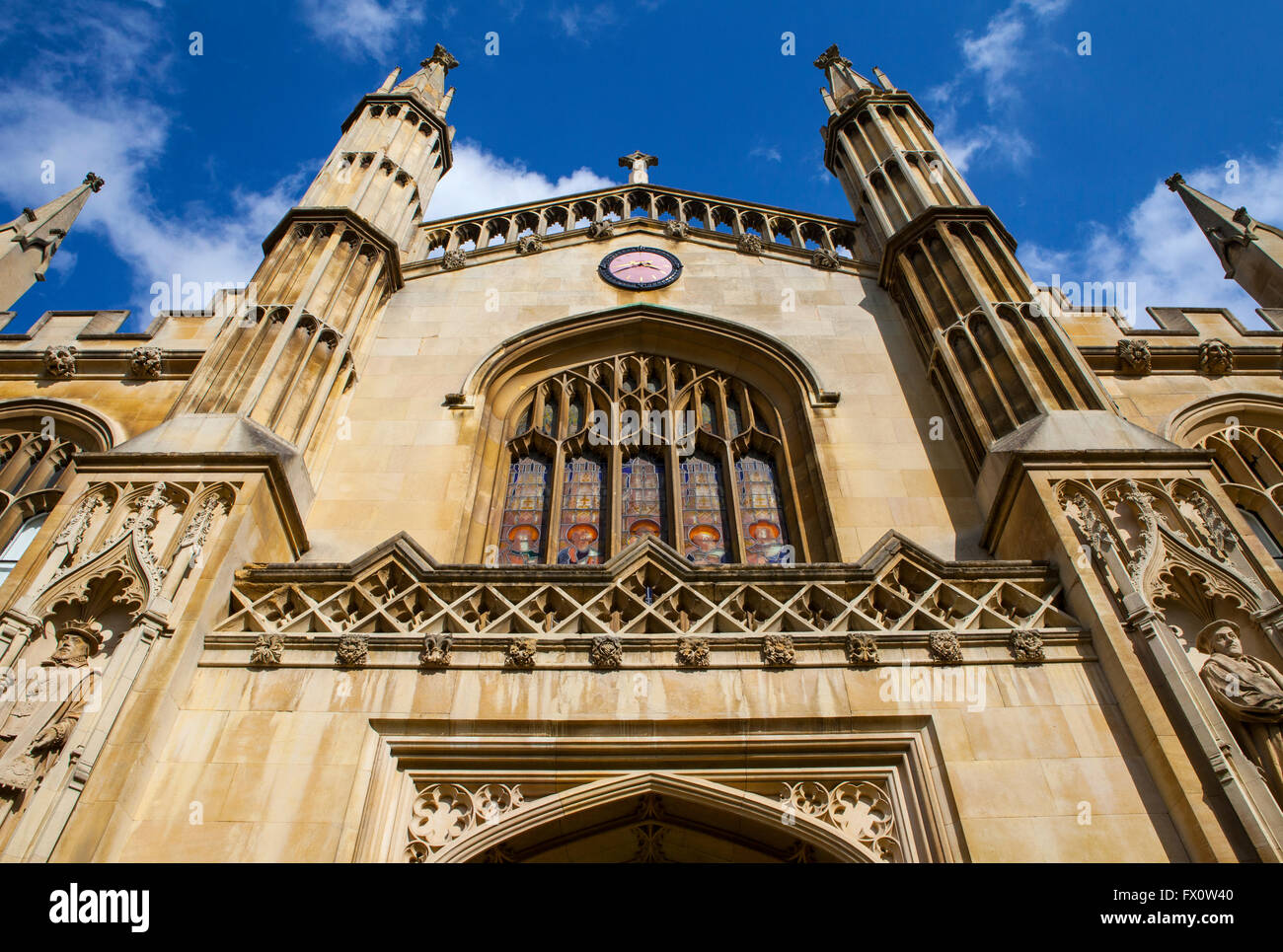 Ein Schuss von der Fassade des Corpus Christi College der Universität Cambridge in Cambridge, UK. Stockfoto
