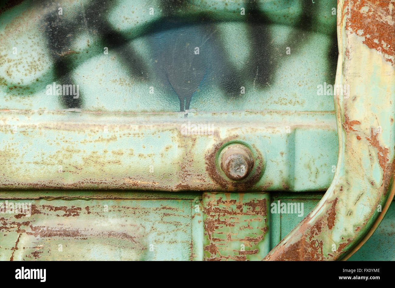 Detail der alten rostigen blau Metall Mülleimer. Stockfoto