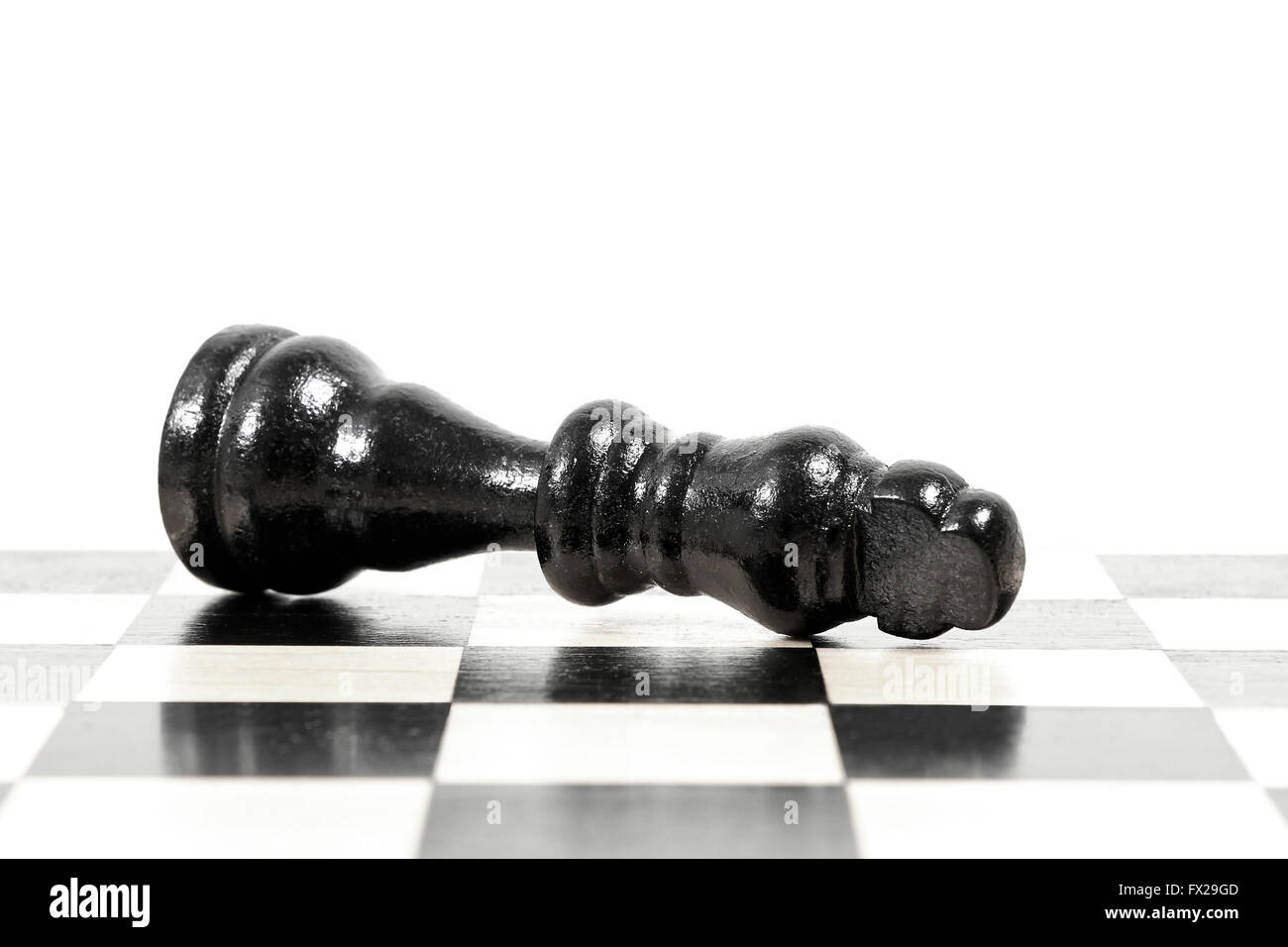 Gefallenen König in ein Schach-Spiel zeigt Spiel vorbei Stockfoto