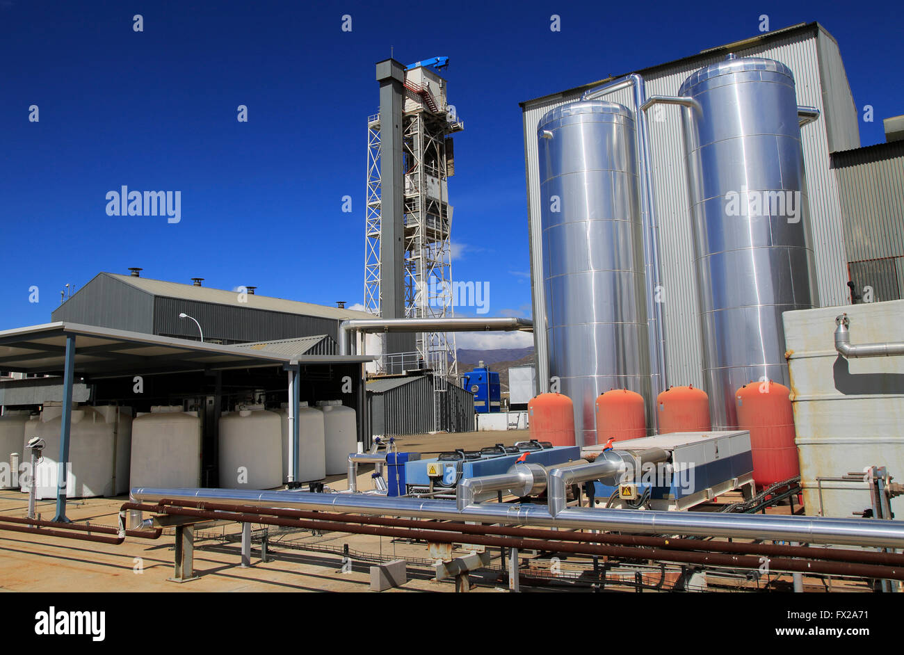 Solar power plant spain -Fotos und -Bildmaterial in hoher Auflösung – Alamy