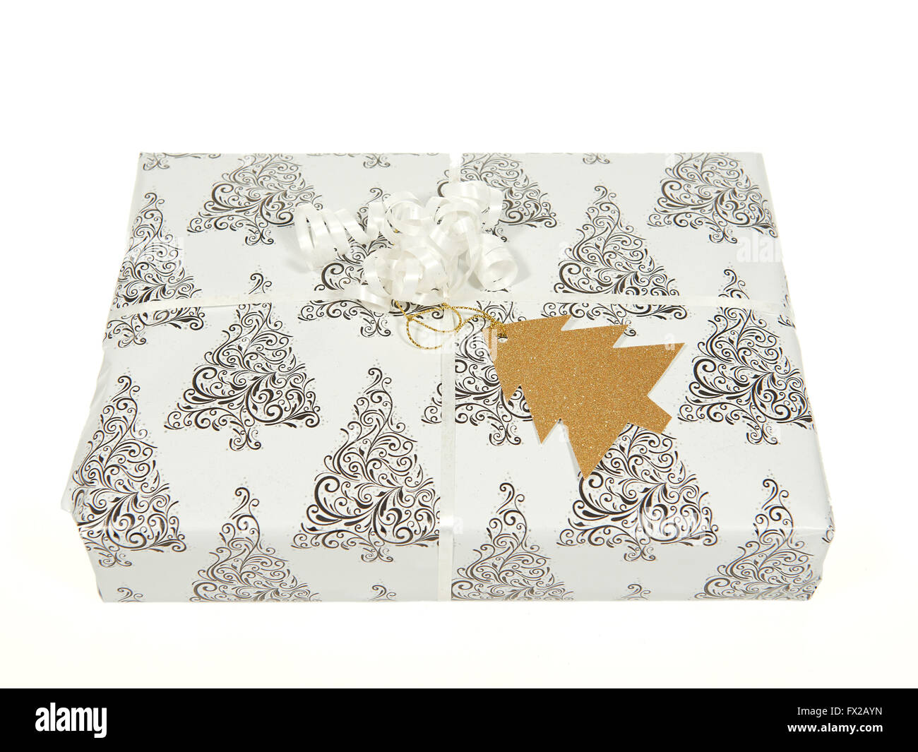Weiße Weihnachtsgeschenk isoliert auf weißem Hintergrund Stockfoto