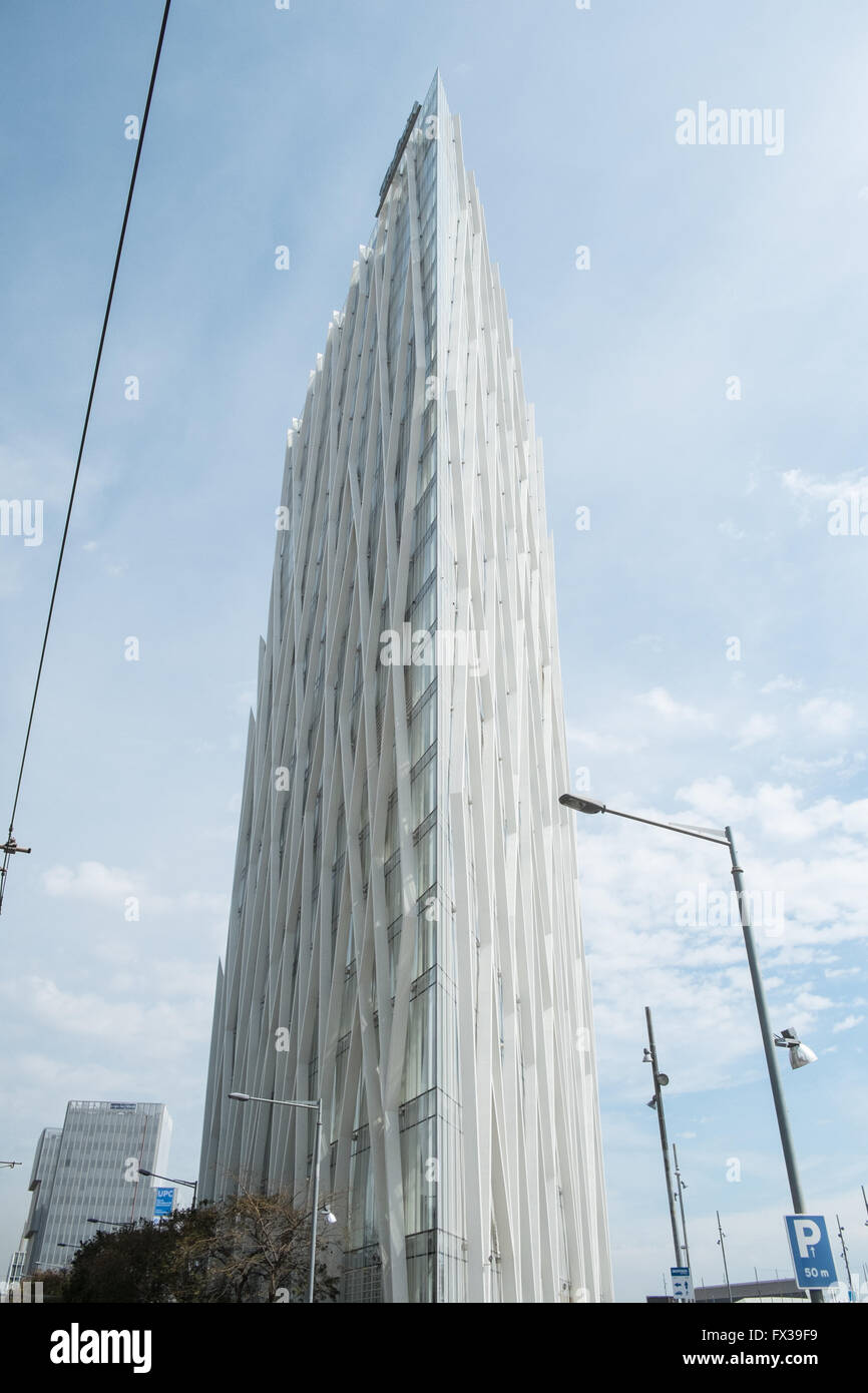 Telefonica Gebäude (Telefonica Sitz) im Bezirk Diagonal Mar, Port Forum, Barcelona, Katalonien, Spanien. Stockfoto