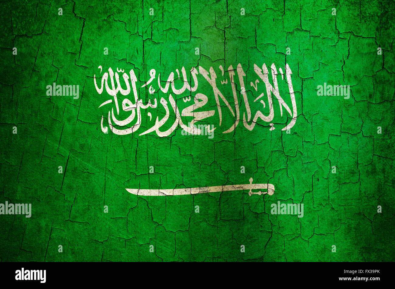 Saudi-Arabien-Flagge auf eine alte rissige Wand Stockfoto