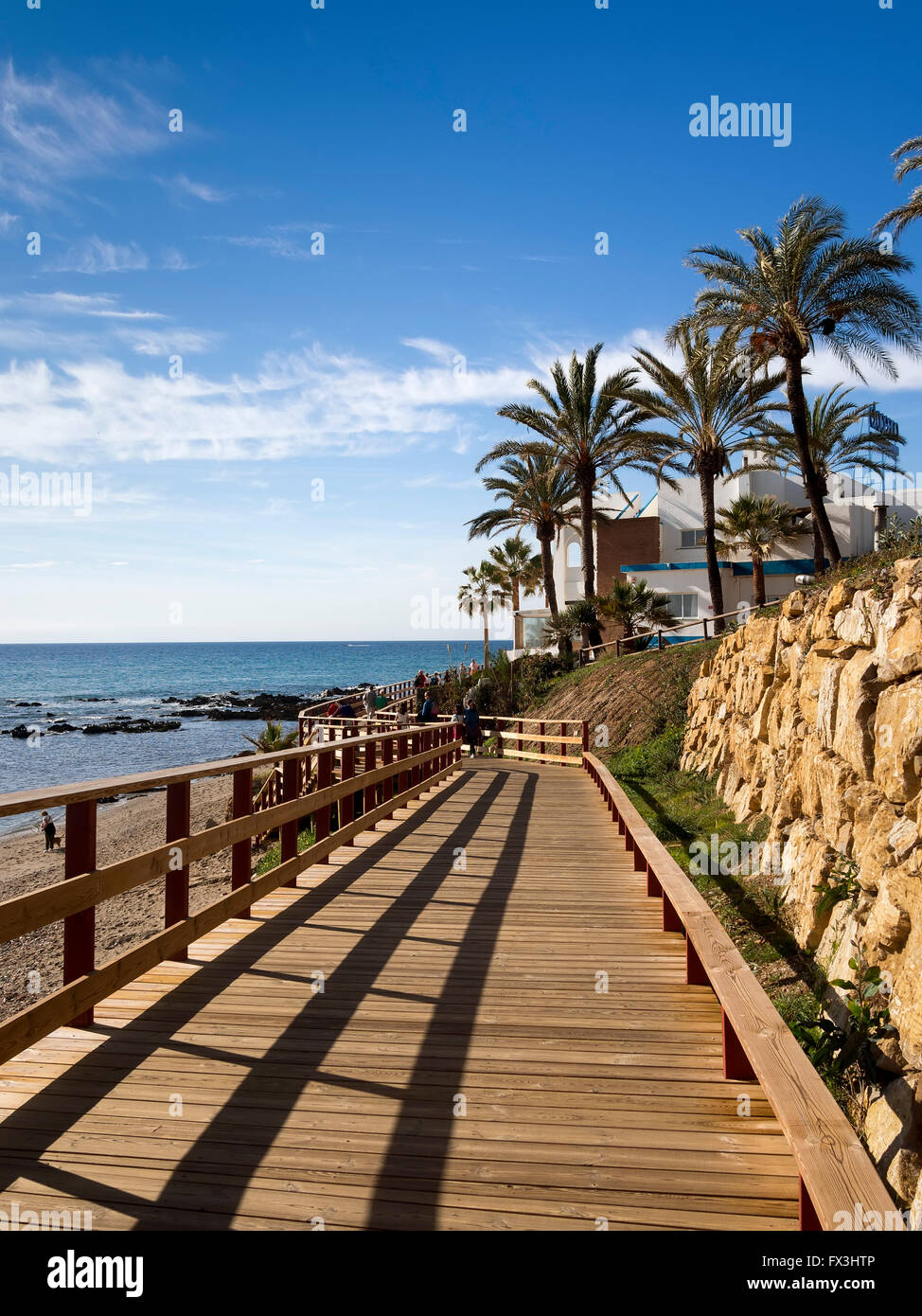 Senda Litoral. Pathway Holzsteg Pfad Strand, Provinz Mijas Malaga Costa del Sol Andalusien Spanien Südeuropa Stockfoto