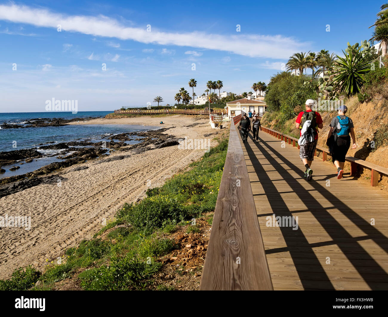 Senda Litoral. Pathway Holzsteg Pfad Strand, Provinz Mijas Malaga Costa del Sol Andalusien Spanien Südeuropa Stockfoto