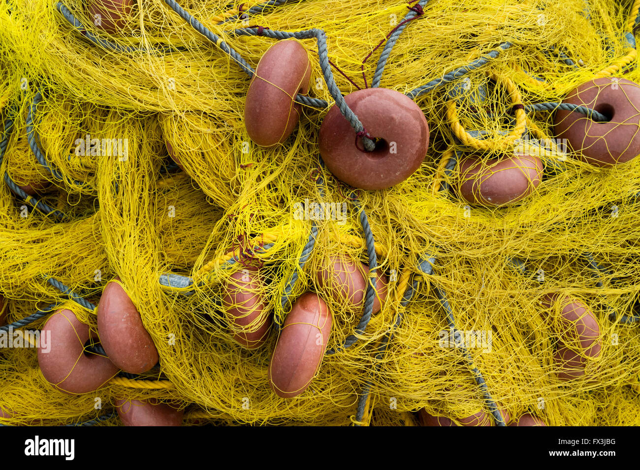 Alten trocknen gelb Fischernetze Stockfoto