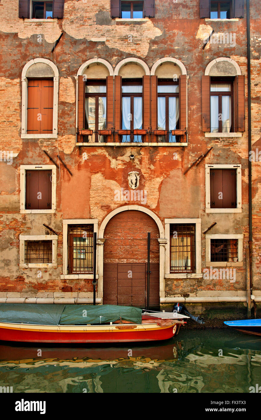 Kanal an ("Bezirk") Sestiere di Cannaregio, Venedig, Veneto, Italien Stockfoto