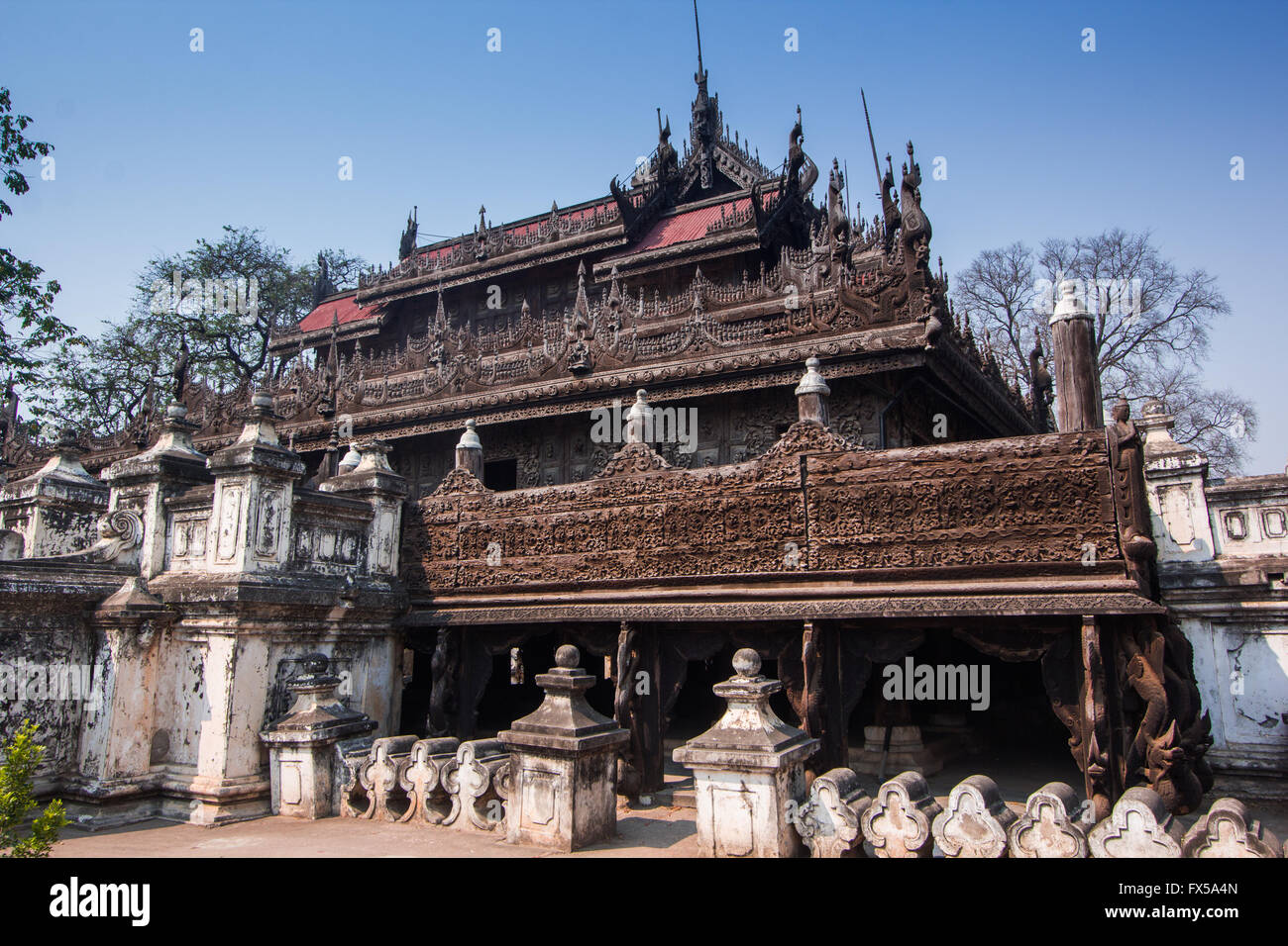 Shwenandaw Kyaung Tempel oder Golden Palace Kloster in Mandalay, Myanmar Stockfoto
