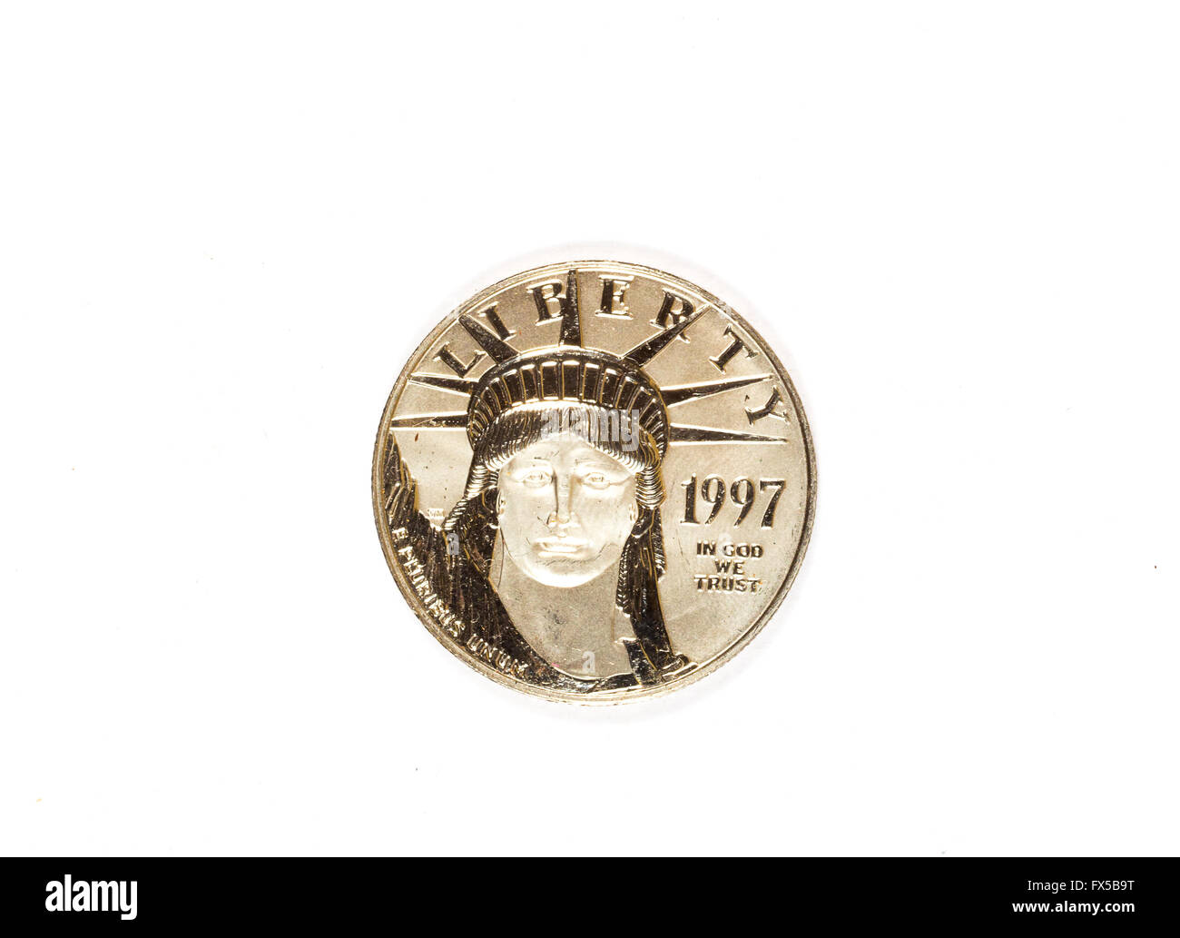 1997 Platin hundert-Dollar-Münzen isoliert auf weiss. Stockfoto