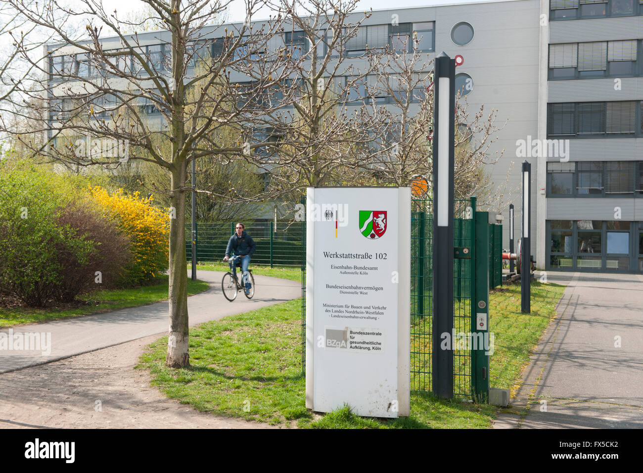 Köln, Nippes, Werkstattstrasse 102, Eisenbahn-Bundesamt Aussenstelle in Köln  Stockfotografie - Alamy