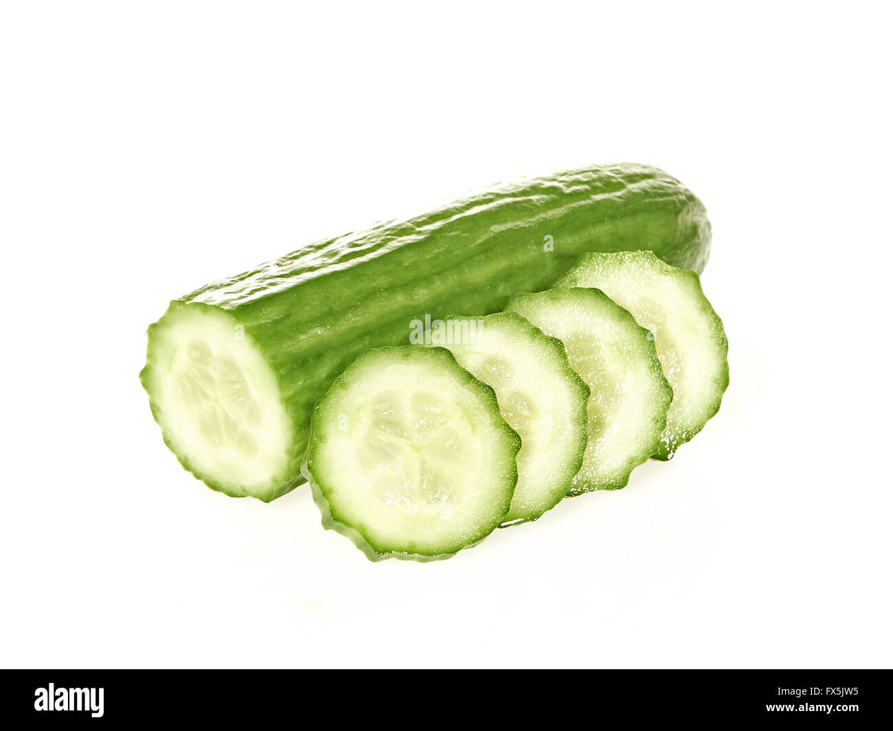 Frische Gurken isoliert auf weißem Hintergrund Stockfoto
