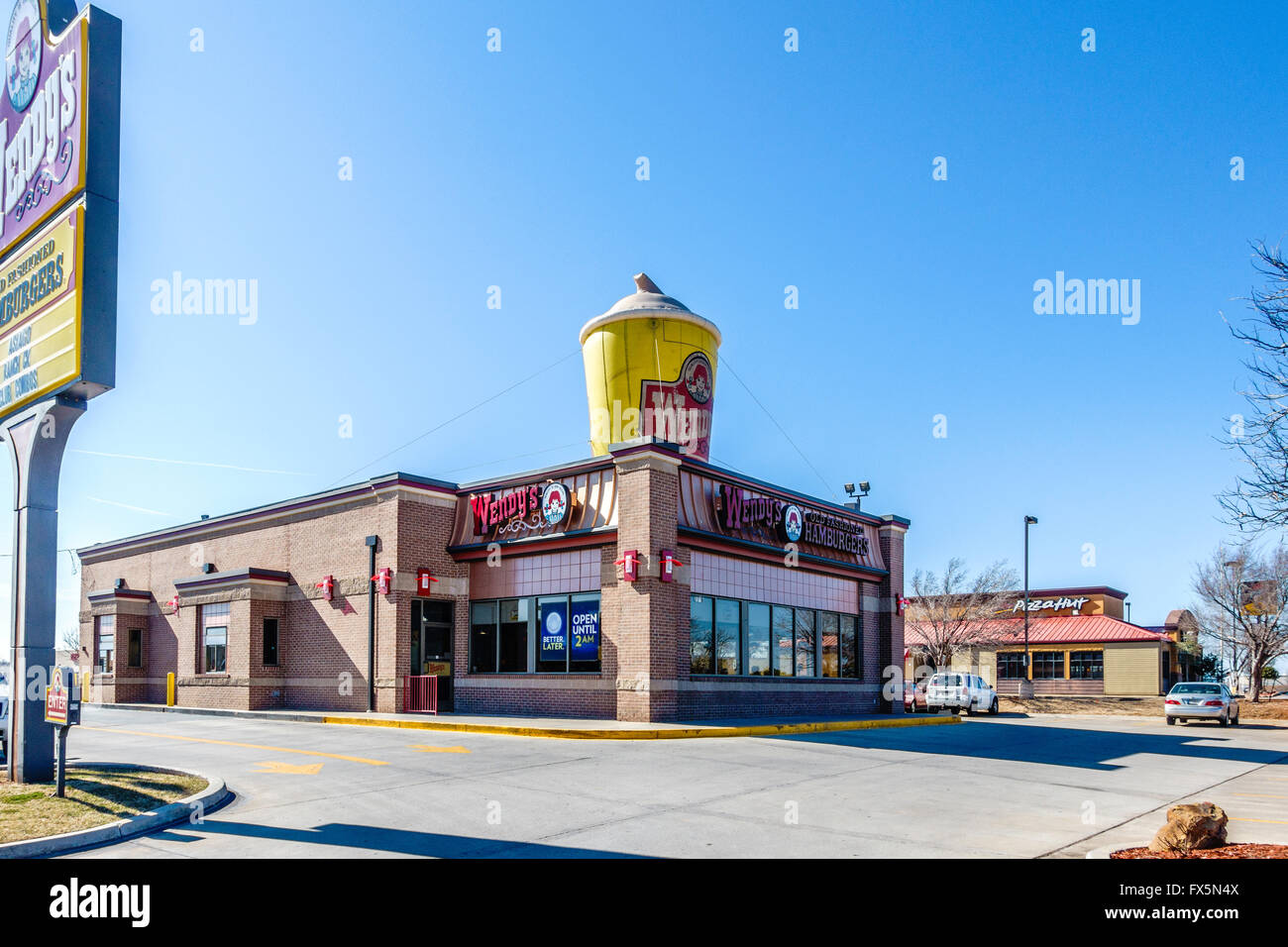 Wendy, ein Fast-Foodrestaurant, Hamburger und andere Fast-Food, außen in Oklahoma City, USA. Stockfoto