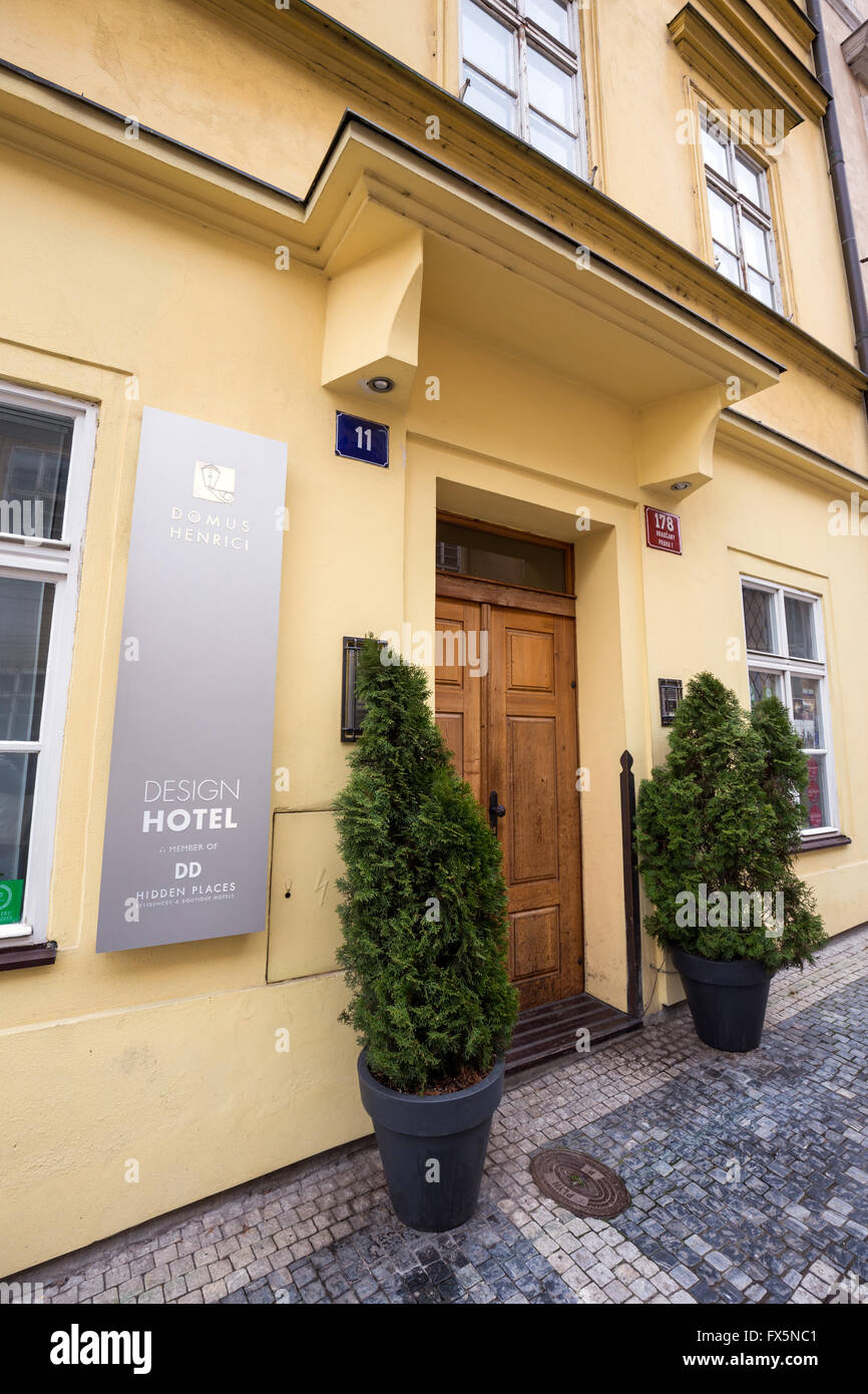 Domus Henrici Boutique Hotel in Prag, Loretanska Straße, Prag, Tschechische Republik Stockfoto