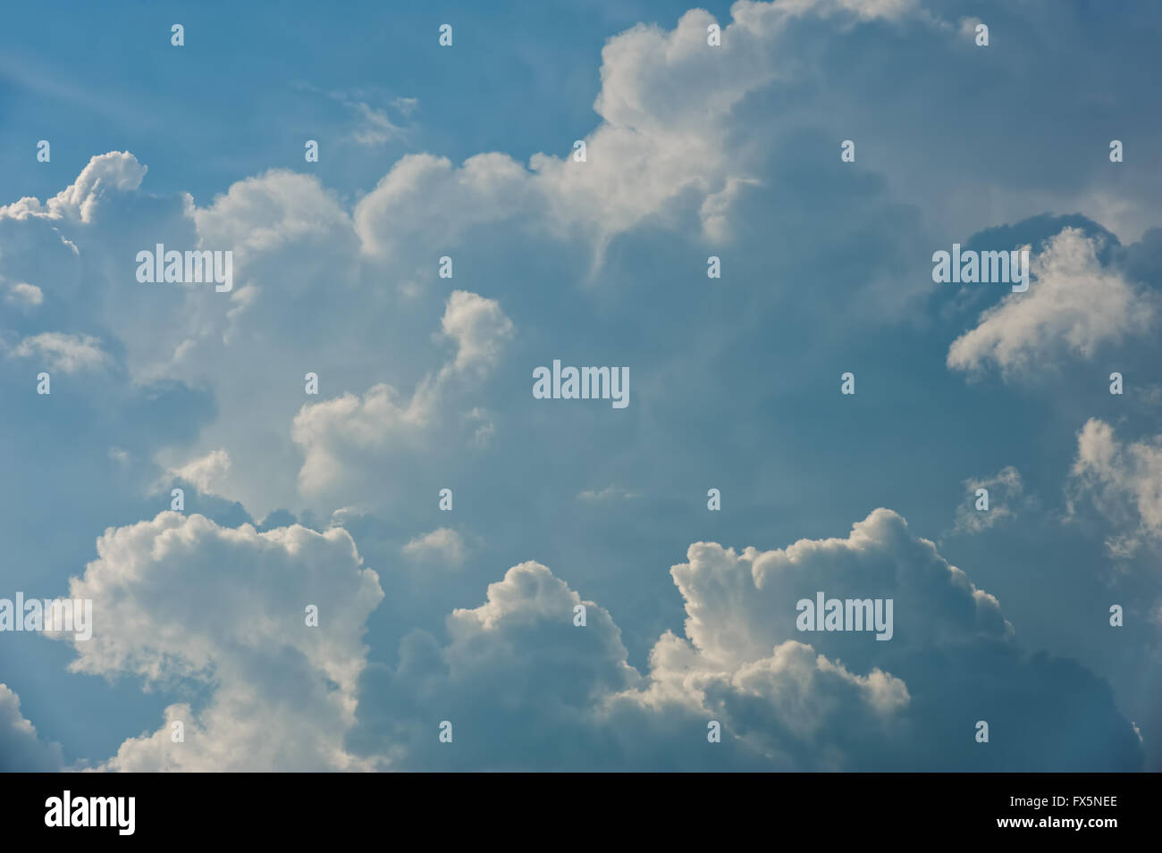 Dramatische Relief Wolkengebilde Stockfoto