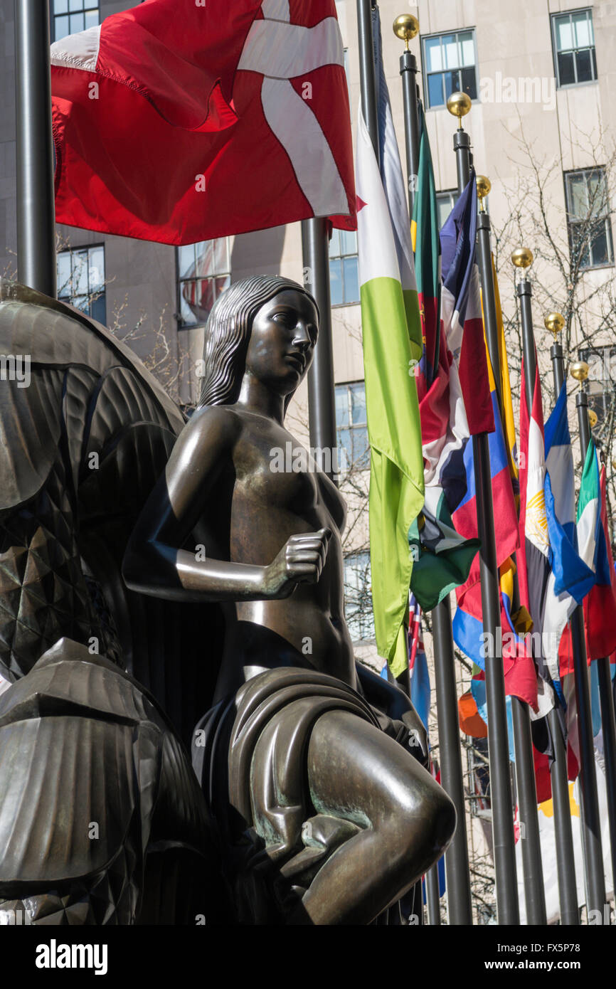 Abbildung der Menschheit (Maiden und Jugend), Rockefeller Center, New York City Stockfoto