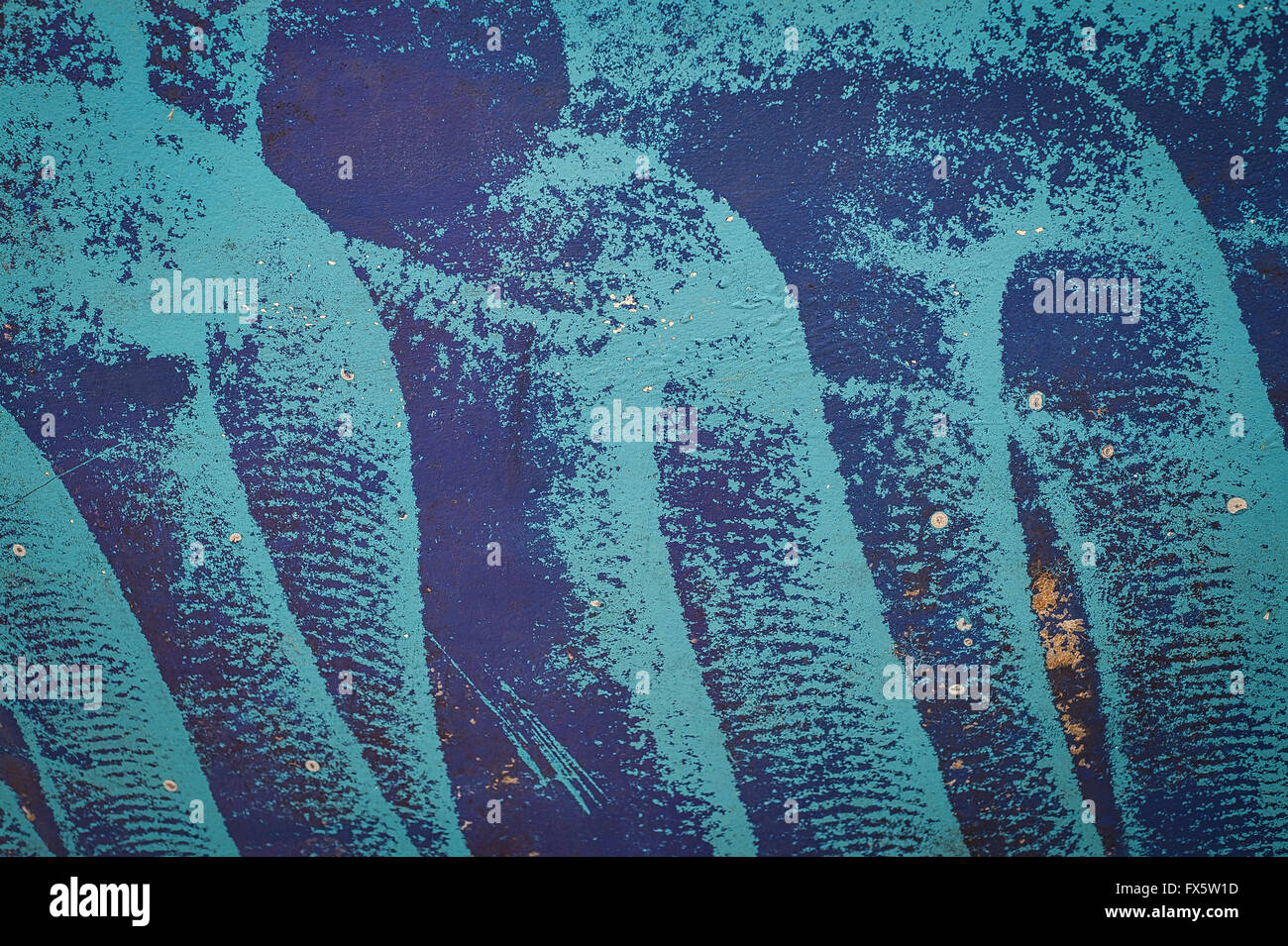 blaue Farbe Farbpigmente auf eine Wand Stockfoto