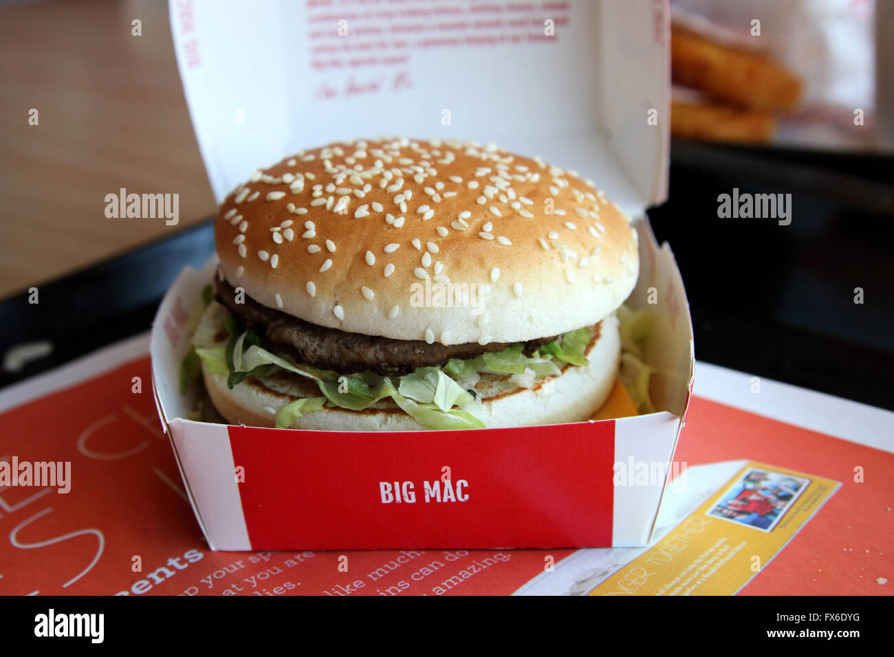 Schließen Sie herauf Bild von McDonald's Big Mac burger Stockfoto