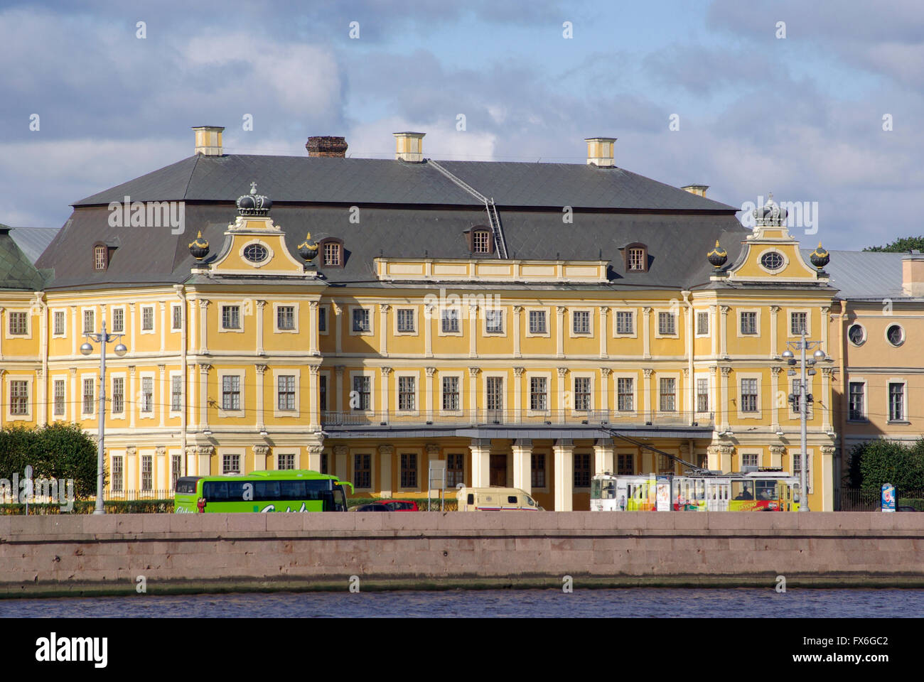 Russland. St. Petersburg. Menschikow-Palast auf dem Damm der Universität. Stockfoto