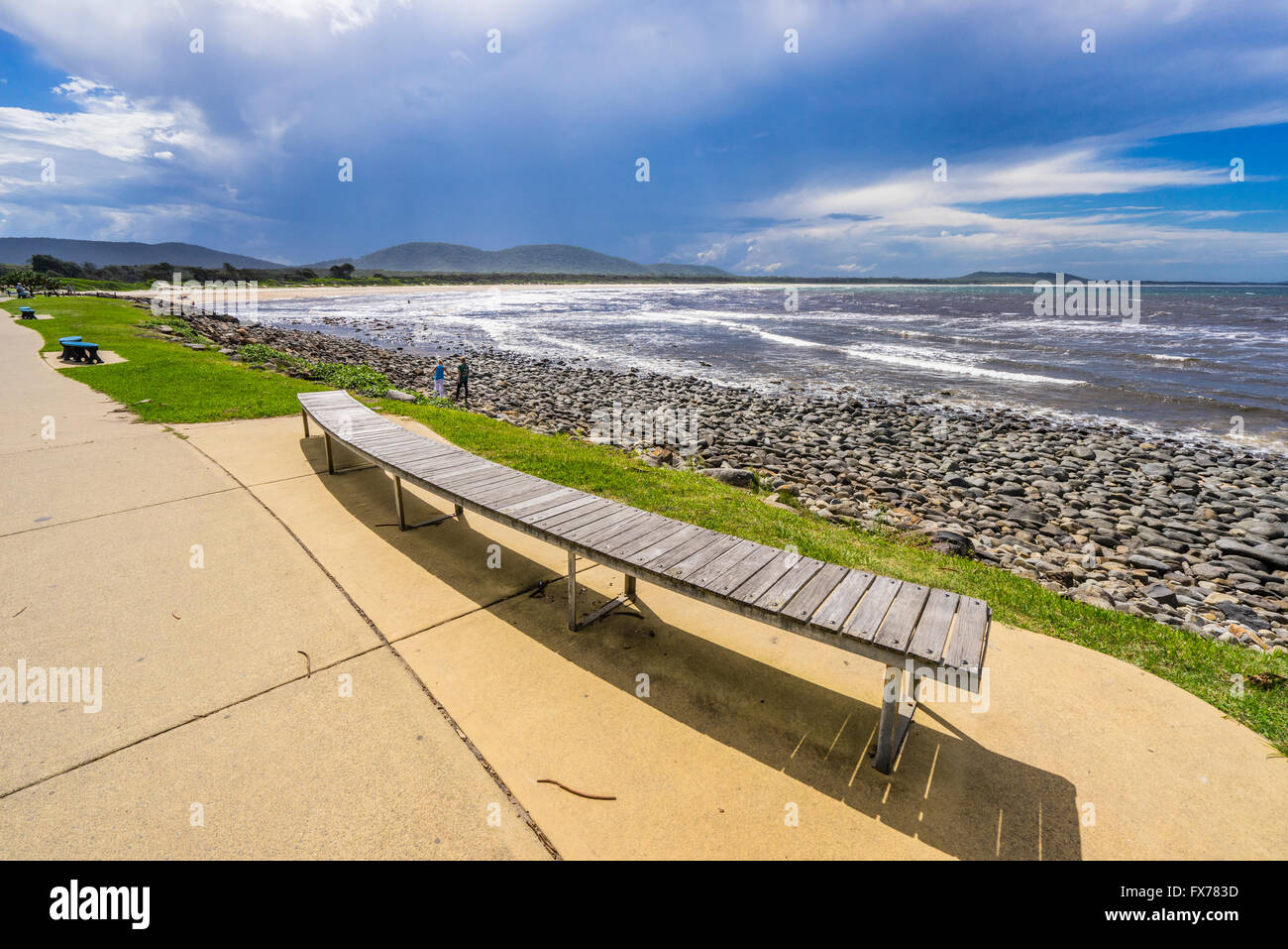 Australien, New-South.Wales Mitte North Coast Region, Ansicht von Crescent Head Beach steinigen Küste der kleinen Nobby Landzunge Stockfoto