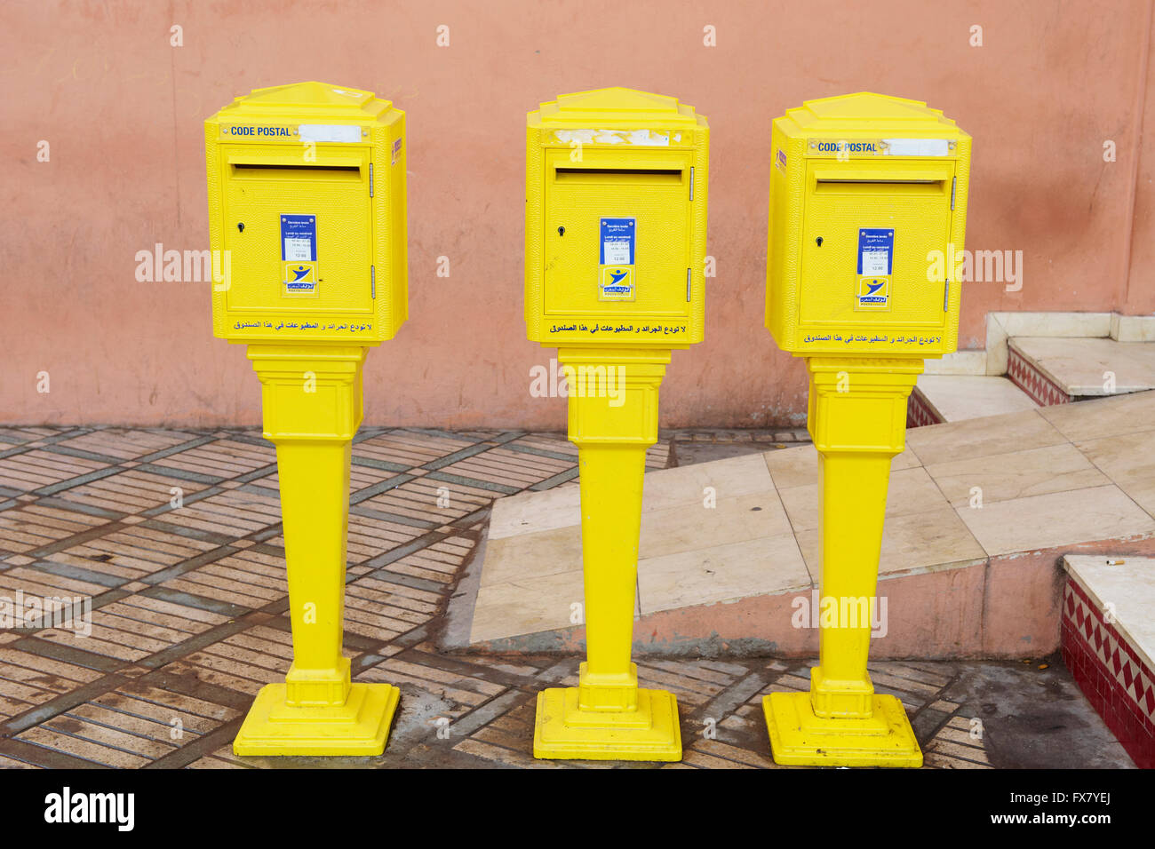 Marokko, Marrakesch, französisches design Briefkasten Stockfoto