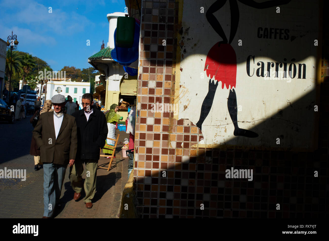Marokko, Tanger Coffee Shop in der neuen Stadt Stockfoto