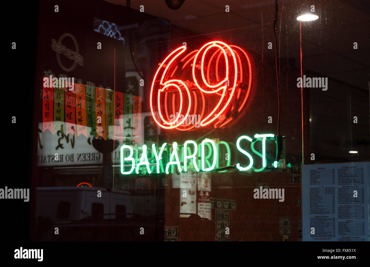 Neon anmelden Fenster 69 Bayard Street in Chinatown Stockfotografie Alamy
