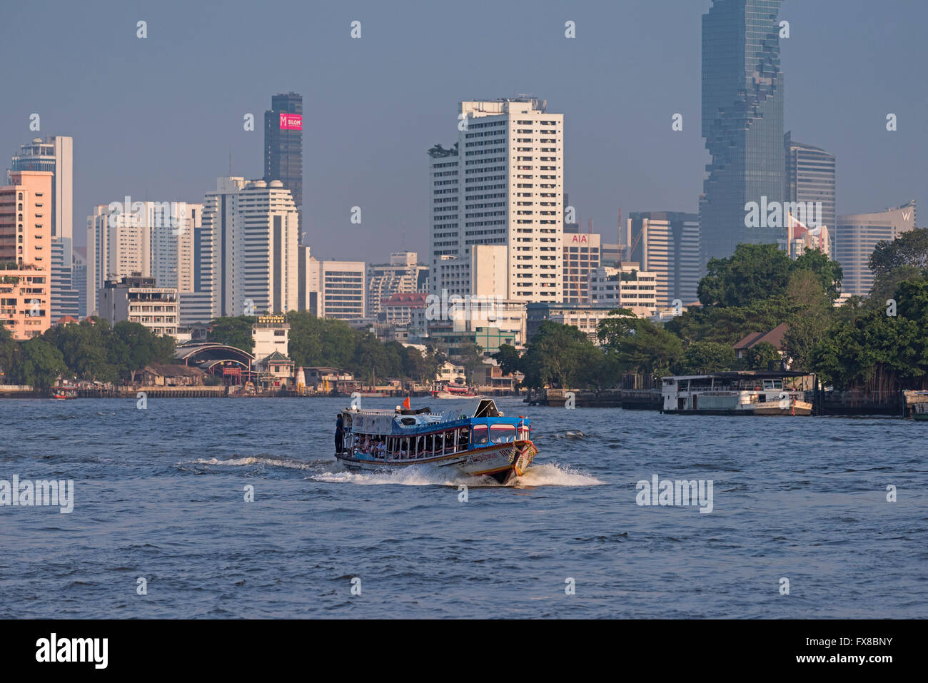 Express-Fähre-Chao-Phraya-Fluss Bangkok Thailand Stockfoto