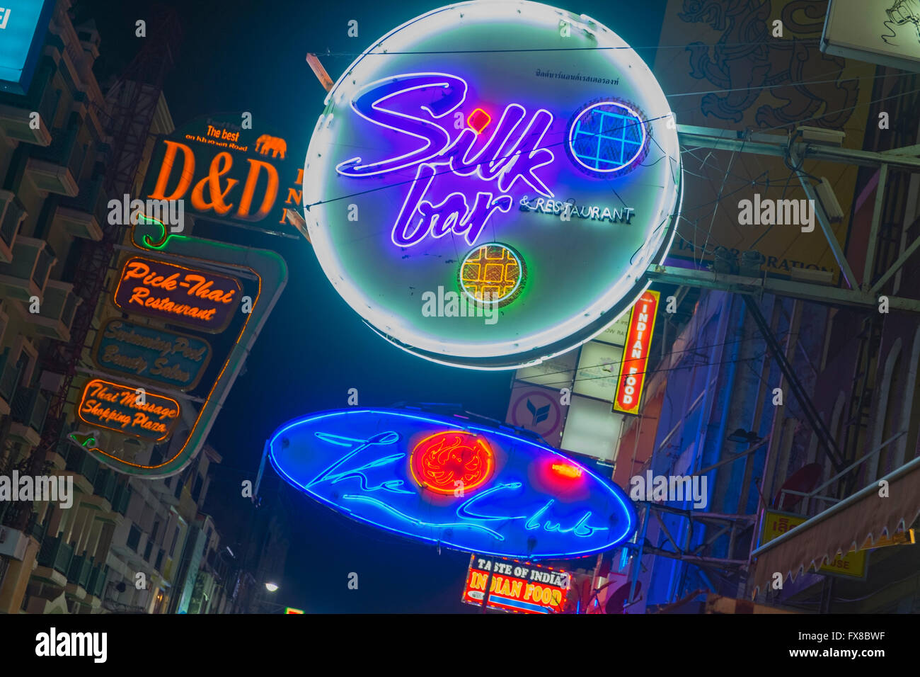 Neon Schilder Khao San Road Bangkok Thailand Stockfoto