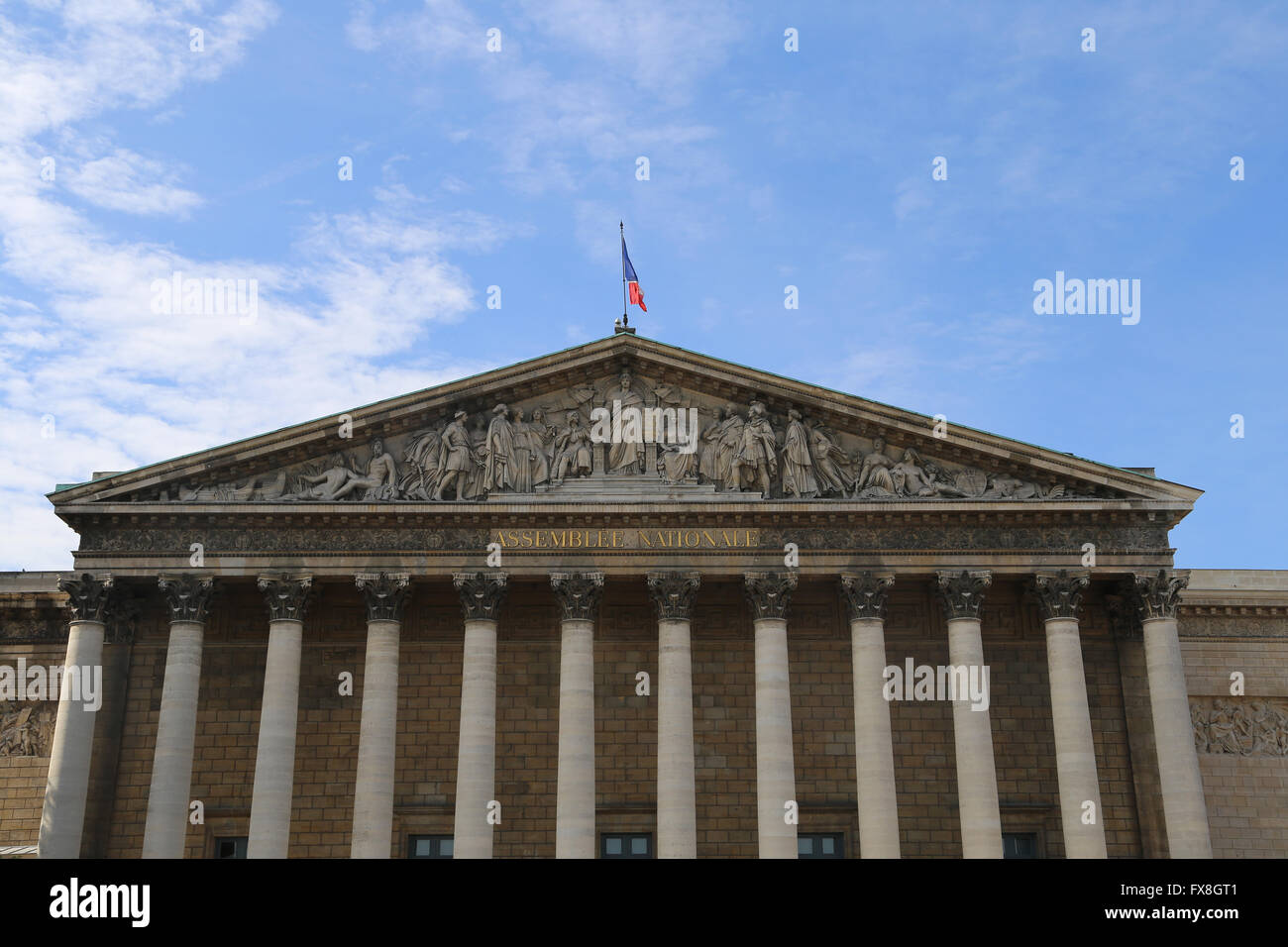 Frankreich. Paris. Fassade der Nationalversammlung (Bourbon Palast), 1806-08 von Bernard Poyet. Stockfoto