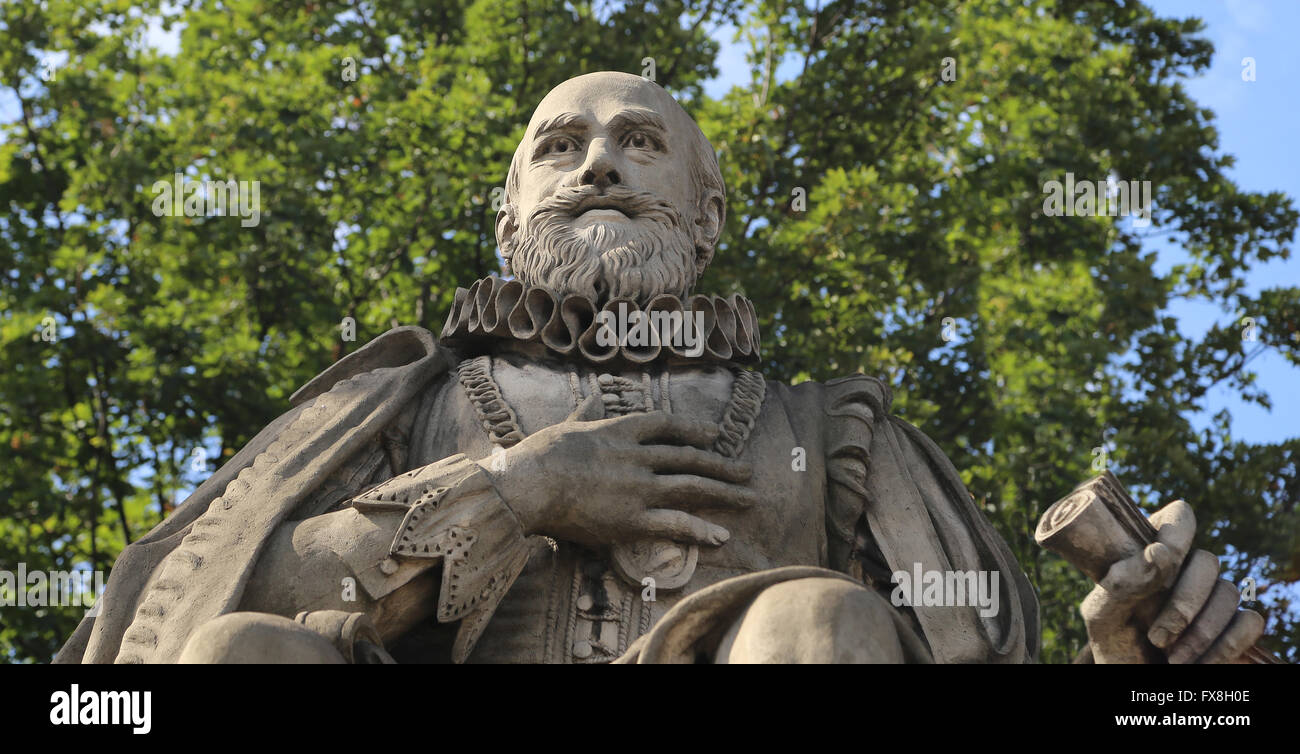 Maximilien de Bethune, Herzog von Sully (1560-1641) Adliger, Soldat und Staatsmann. Statue von Pierre-Nicolas Beauvallet (1750 - 1 Stockfoto