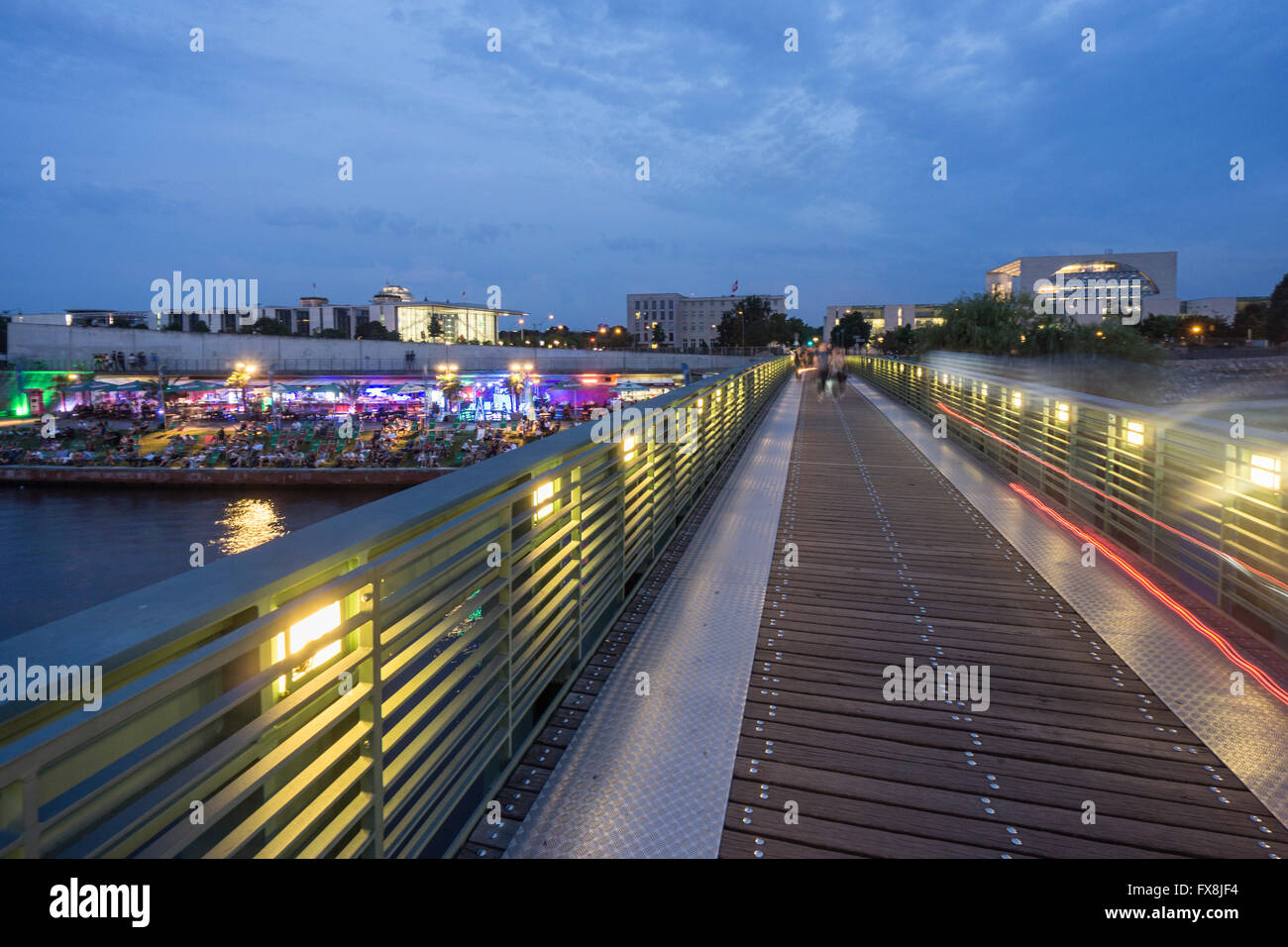 Berlin, Deutschland, River, Spree, Capital Beach Cafe, neuen Bundeskanzleramt, Stockfoto