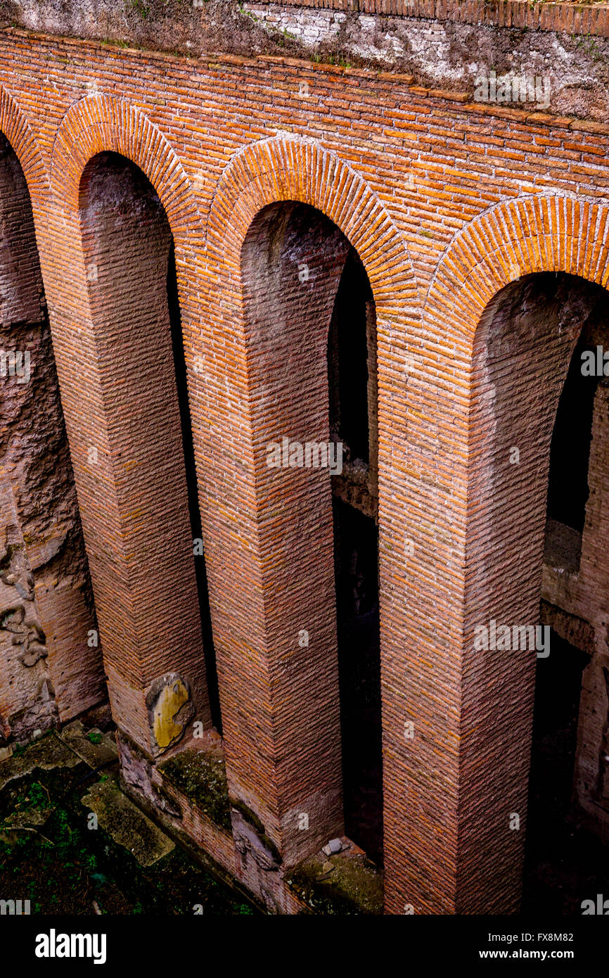 Römische Ziegel Spalten, Palatin, Rom Stockfoto