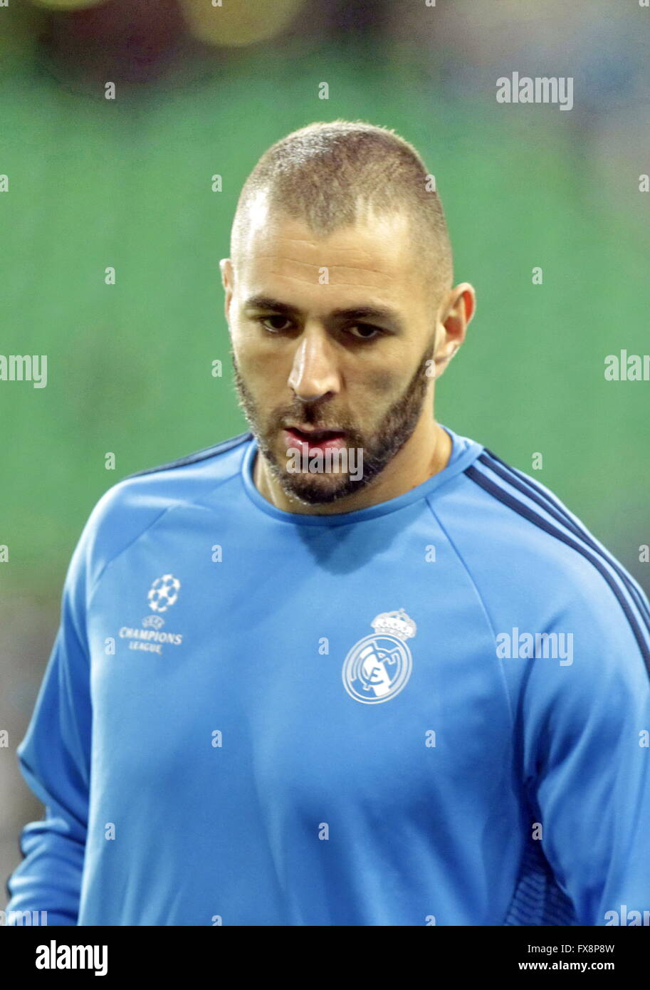 Karim Benzema in Echauffement während der Liga-Meister Wolfsburg match - Real Madrid © Laurent Lairys Agence Locevaphotos Stockfoto