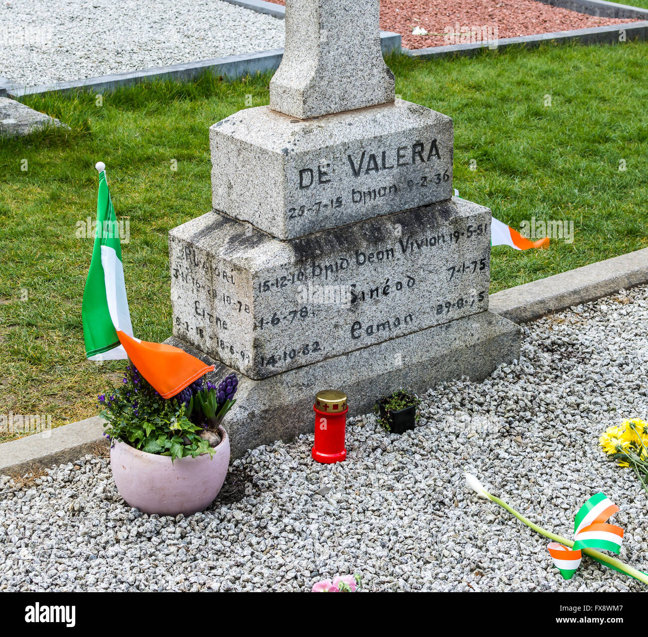 Das Grab des irischen Patrioten Eamon De Valera in Glasnevin Cemetery in Dublin. Stockfoto