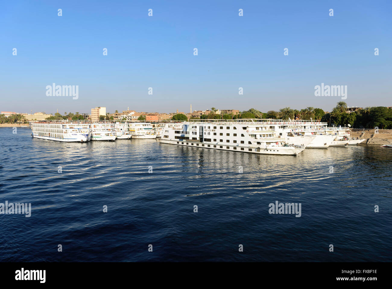 Fluss Nil Kreuzfahrt Boote außer Betrieb seit der Revolution und der Rückgang des Tourismus in Ägypten Stockfoto