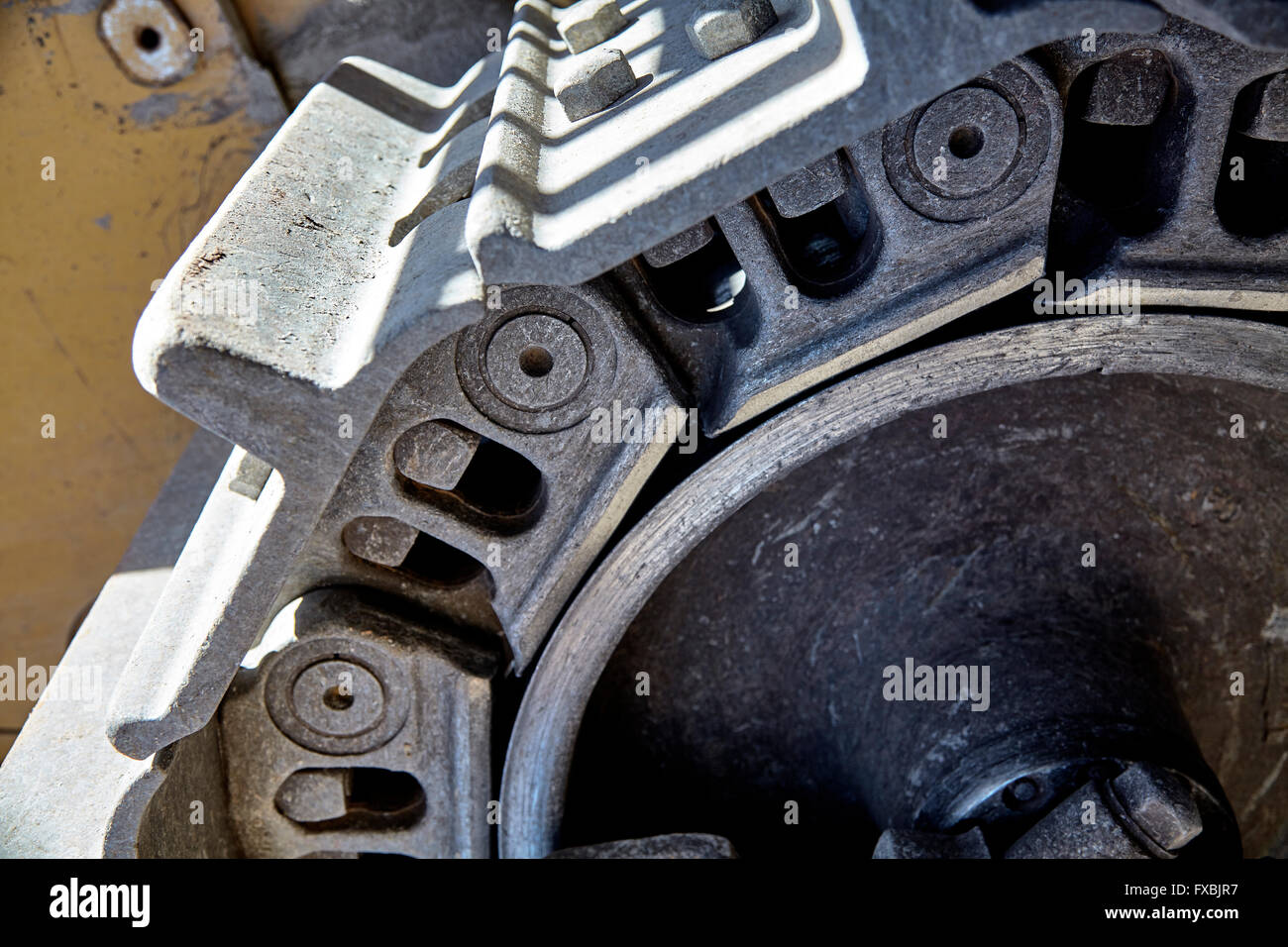 schwere Konstruktion Ausrüstung Bagger Bulldozer Stahlgetriebe Link Gürtel Zahnrad Getriebe closeup Stockfoto