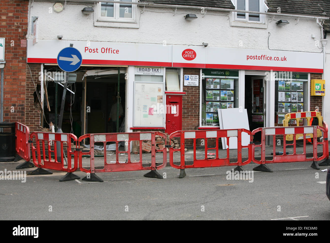 Diebe haben einen Geldautomaten nach Ram überfallen Shepshed Postamt über Nacht gestohlen. Stockfoto