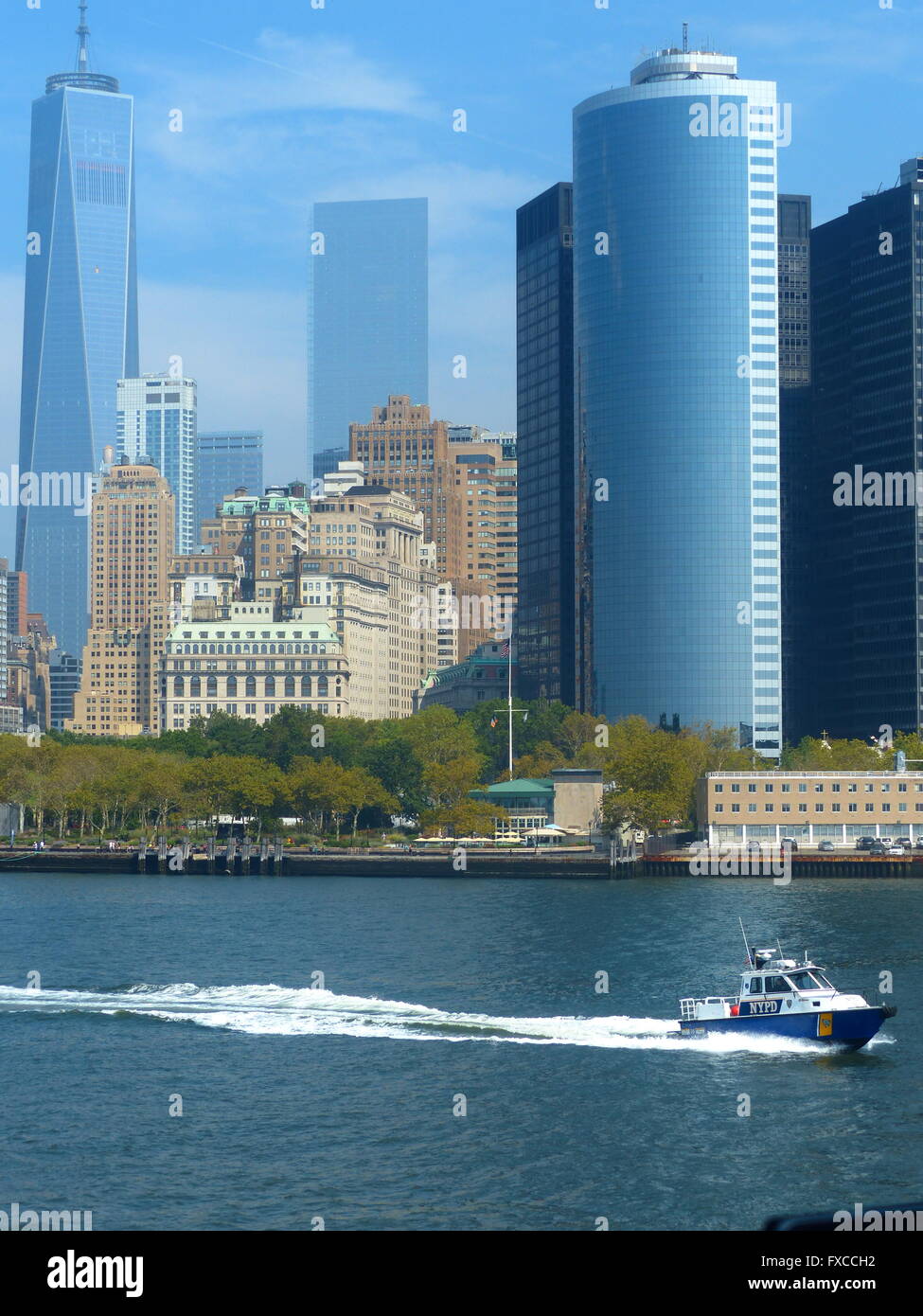 One World Trade Center, ehemals Freedom Tower, Blick von der Staten Island Ferry, marine Polizei Stockfoto