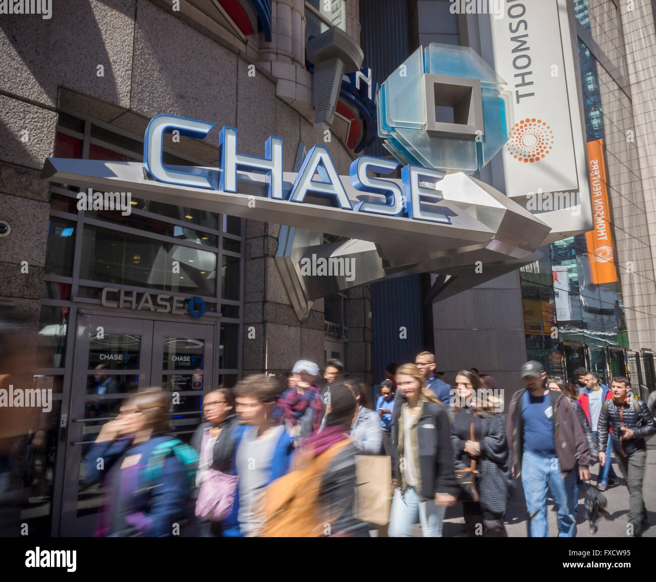 Eine Filiale der Chase Bank in New York am Montag, 11. April 2016. Die vier Großbanken, JPMorgan Chase, Bank of America, Wells Fargo und Citigroup Bericht Ergebnis im ersten Quartal in dieser Woche die schlimmsten seit dem Beginn der großen Rezession sein dürften. (© Richard B. Levine) Stockfoto