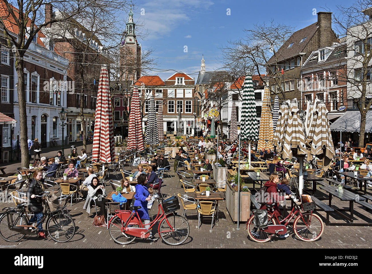 Grote Markt (Marktplatz) in den Haag (Café-Terrassen) Stockfoto