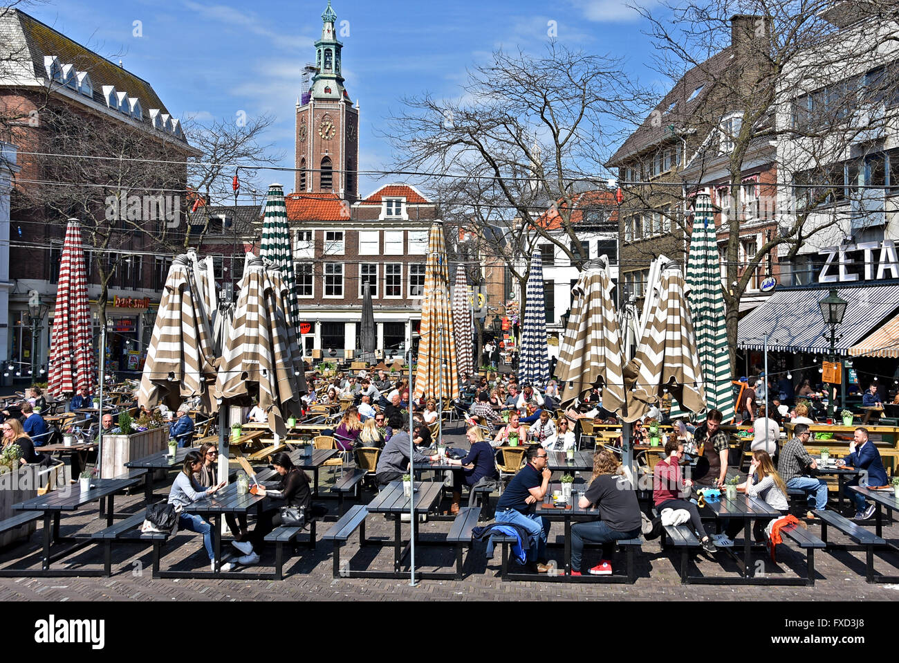 Grote Markt (Marktplatz) in den Haag (Café-Terrassen) Stockfoto