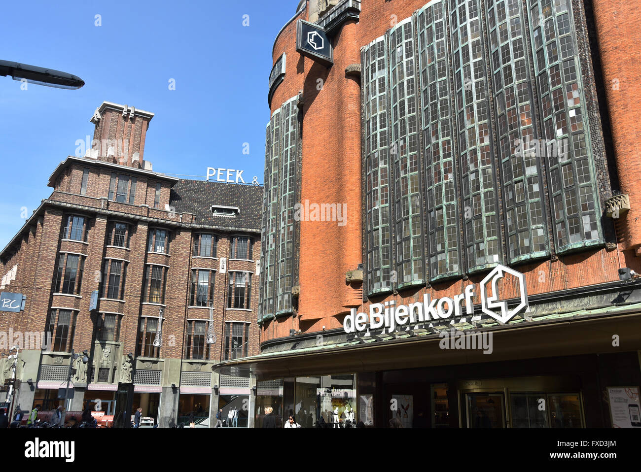 De Bijenkorf und Modehaus Peek & Cloppenburg Spui - Spuimarkt moderne Shopping Center den Haag Niederlande Niederlande Stockfoto