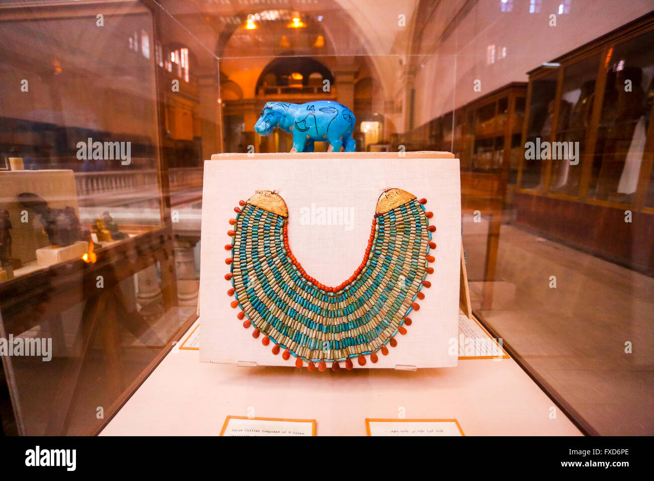 Porzellan-Modell Nilpferd aus Abschnitt Tutanchamun, Ägyptisches Museum, Kairo Stockfoto