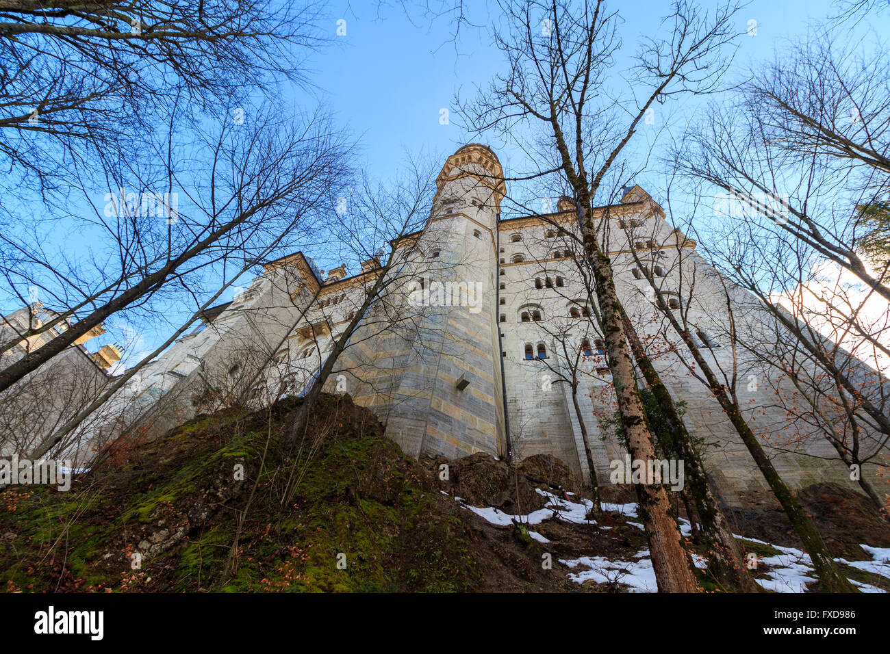 Schöne Aussicht auf den weltberühmten Schloss Neuschwanstein, das 19. Jahrhundert Romanesque Wiederbelebung Palast für König Ludwig II Stockfoto