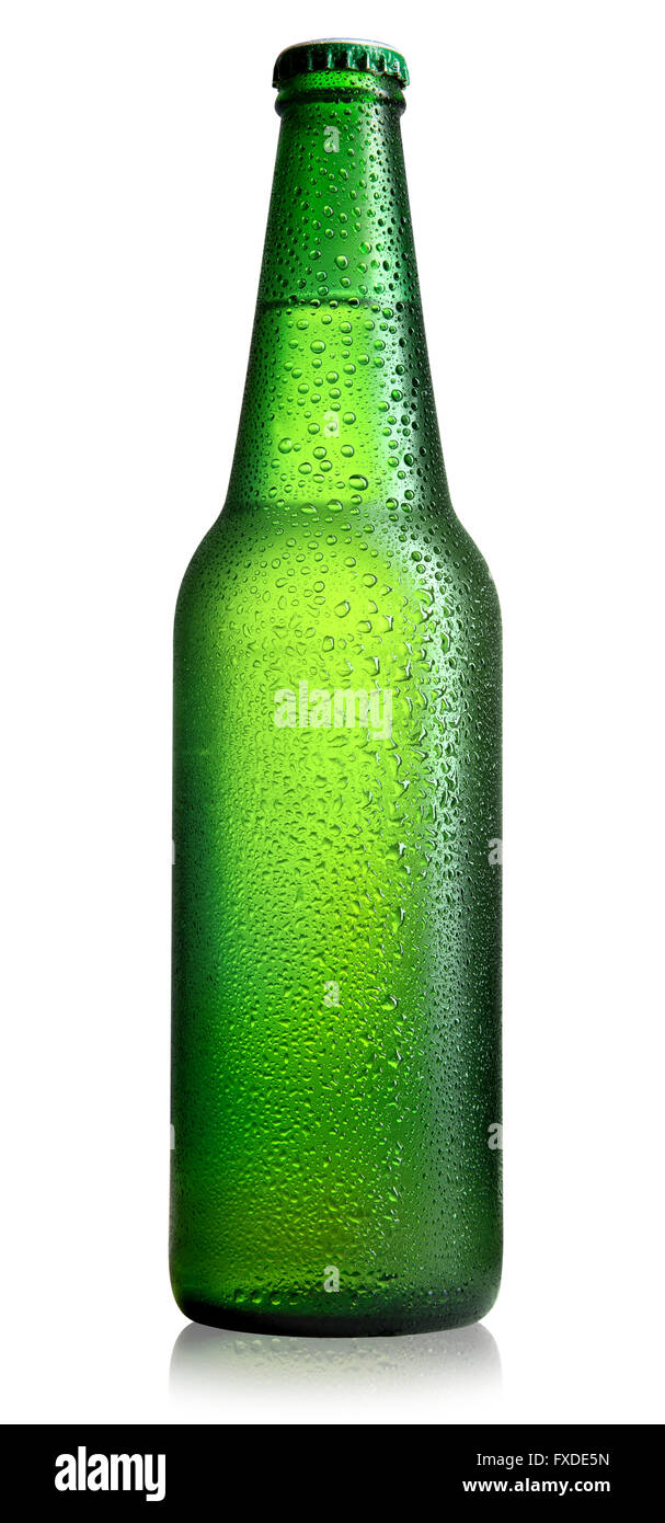 Grüne Flasche Bier isoliert auf weißem Hintergrund Stockfoto