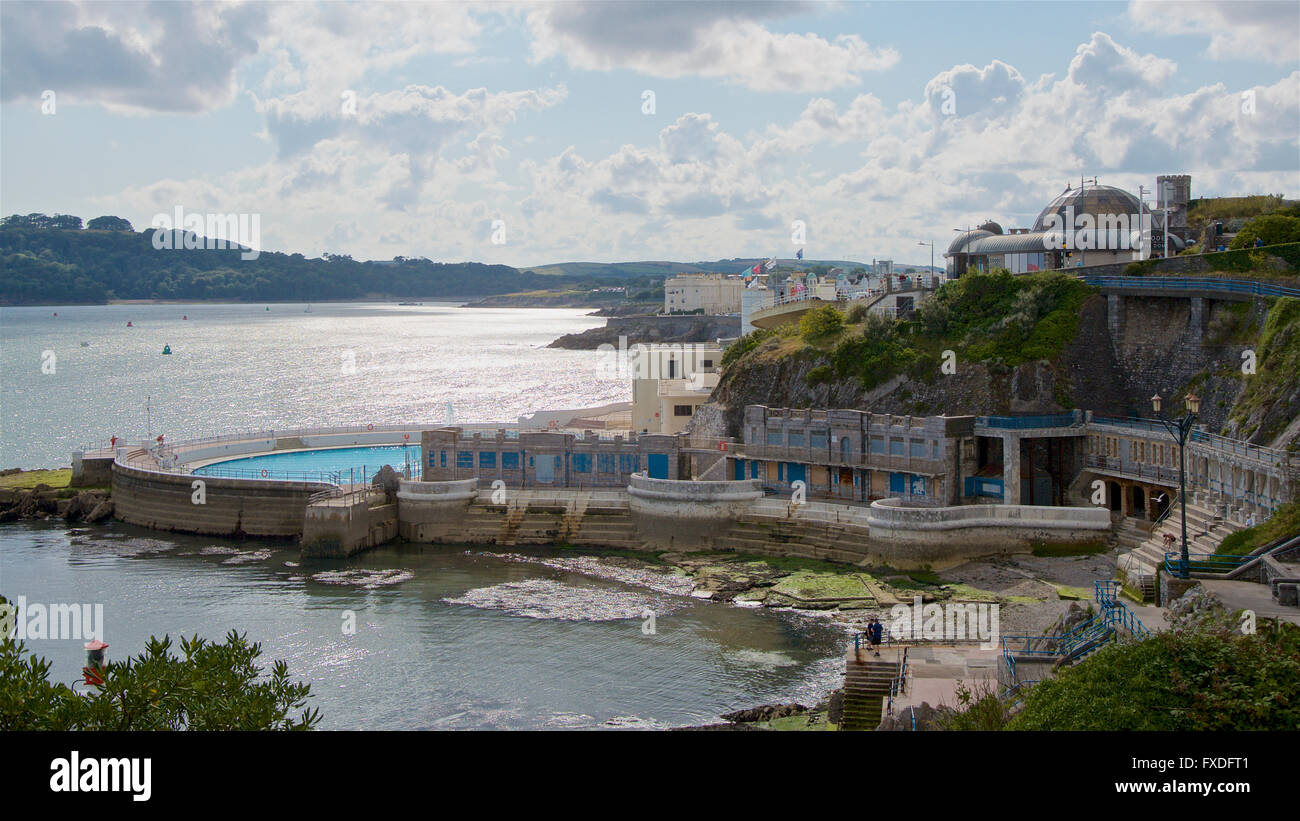 Die alten und neu renovierten Teile des Tinside Lido in der Nähe von Plymouth Hacke aus dem Jahr 1935 Stockfoto