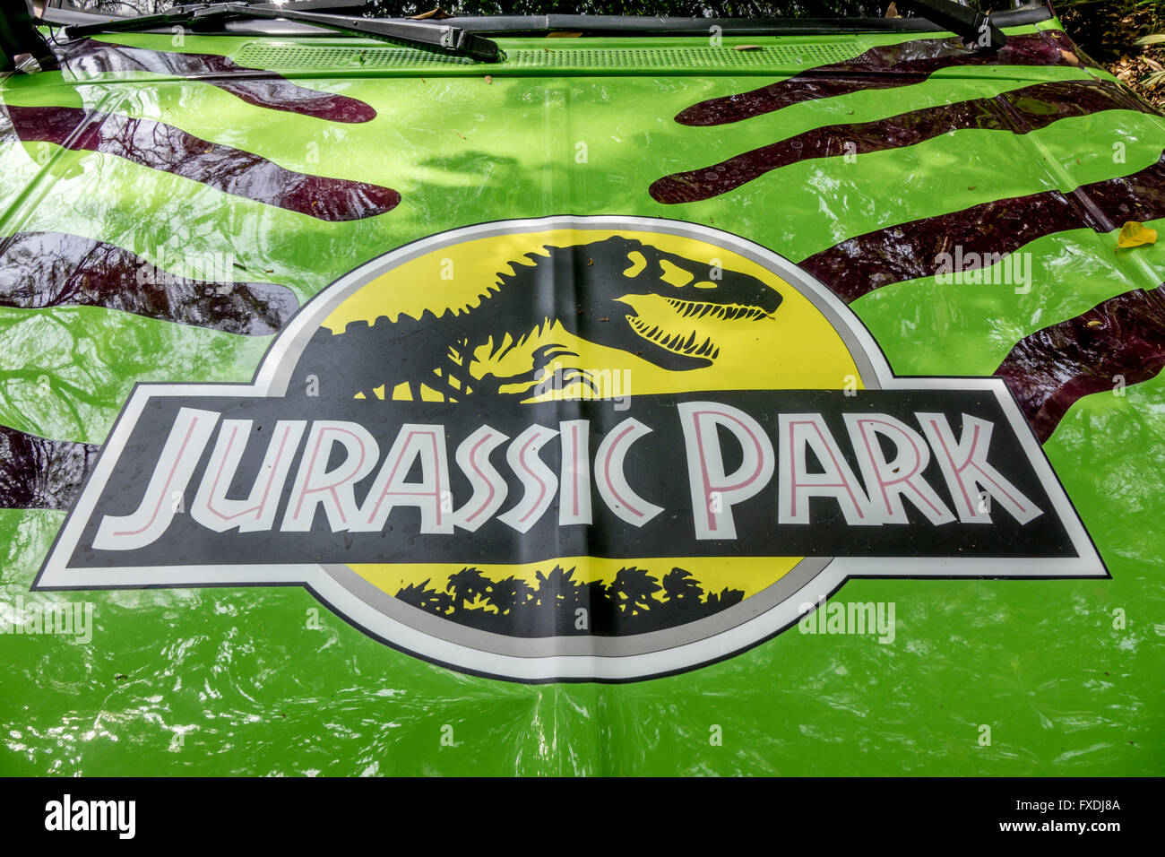 Das Logo vom Film Film Jurassic Park der Haube ein All-Terrain-Fahrzeug Stockfoto
